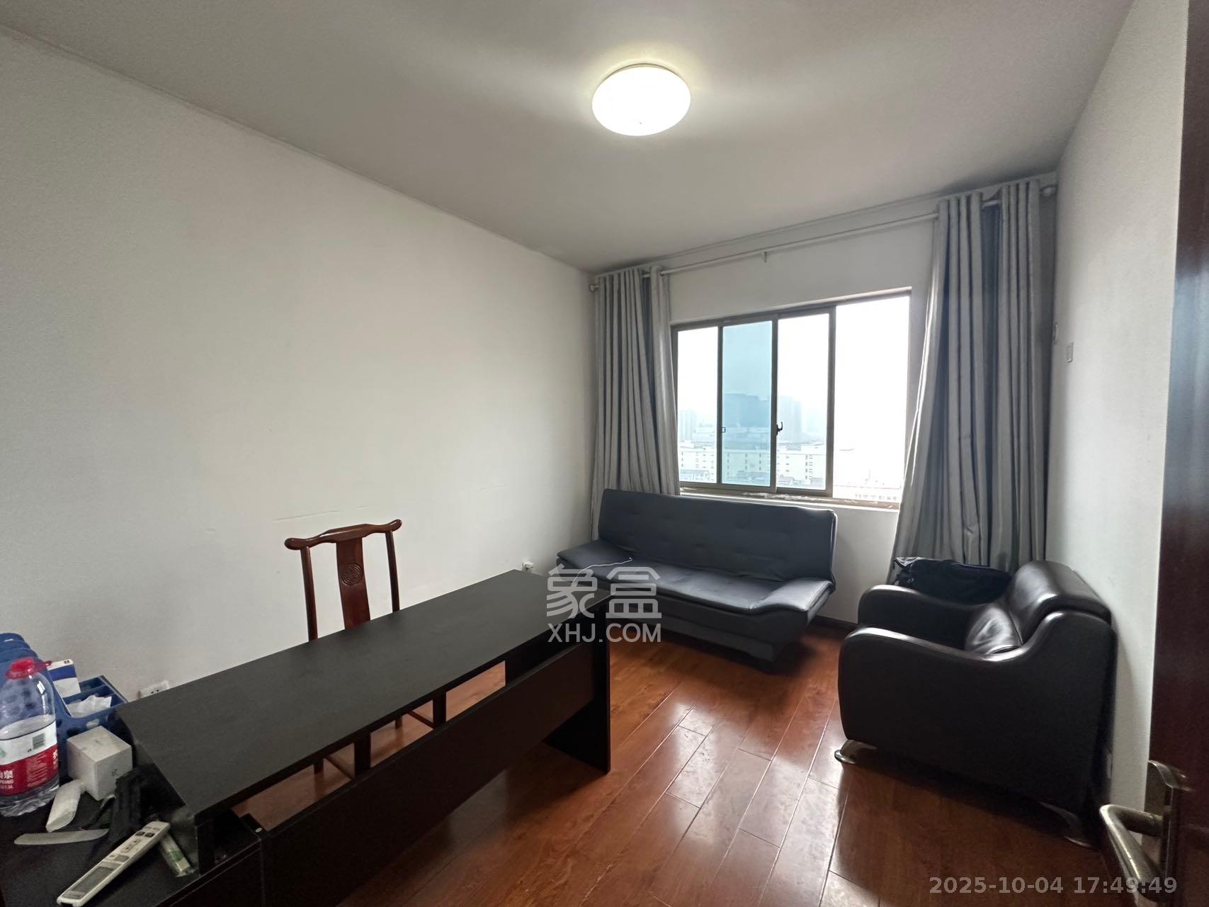 汇达国际公馆(汇达大厦) 2室1厅1卫 2000.0元/月 汇达国际公馆(汇达大厦) 2室1厅1卫 2000.0元/月室内图