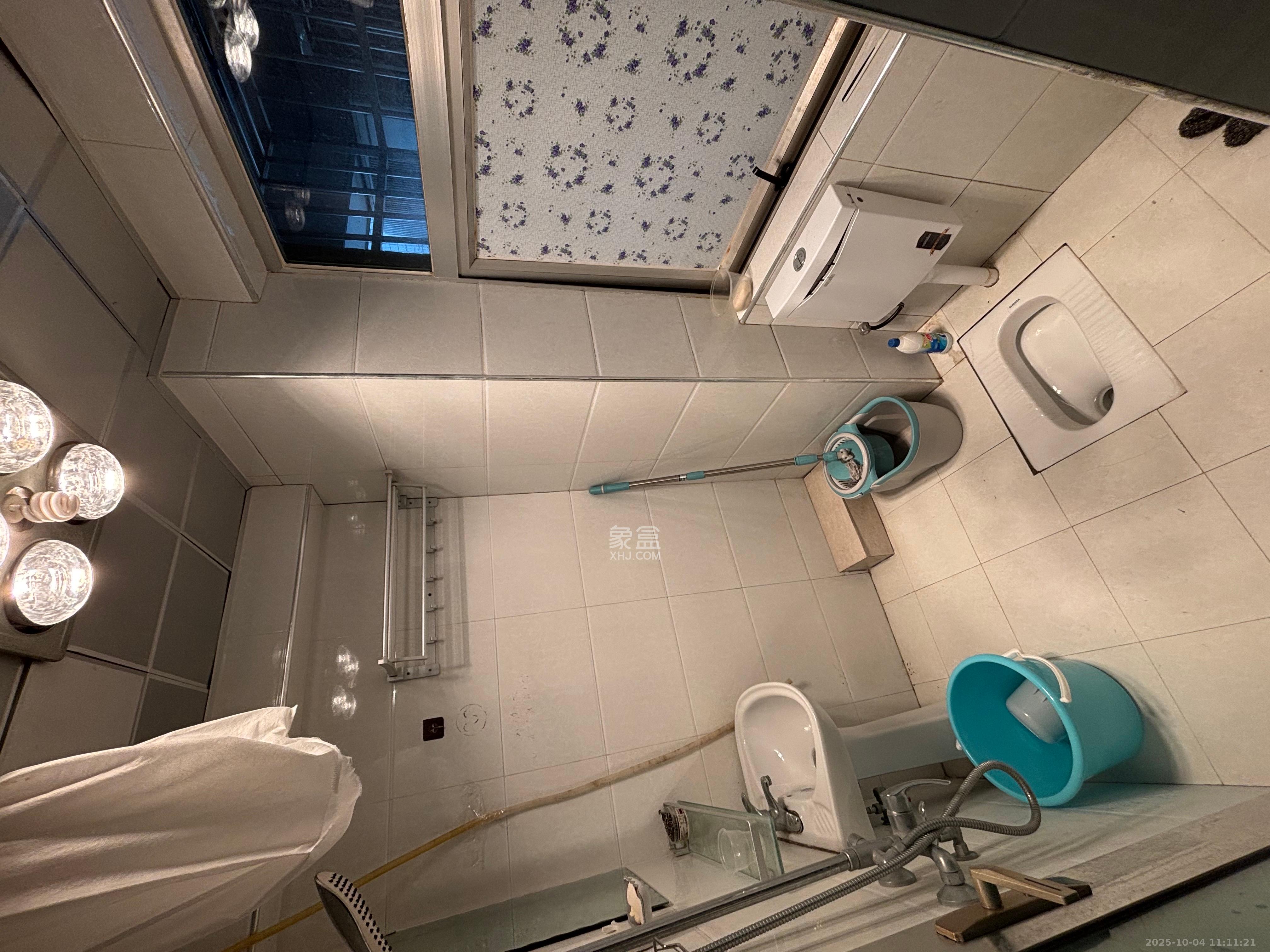 观湖公寓  1室1厅1卫    1600.0元/月室内图