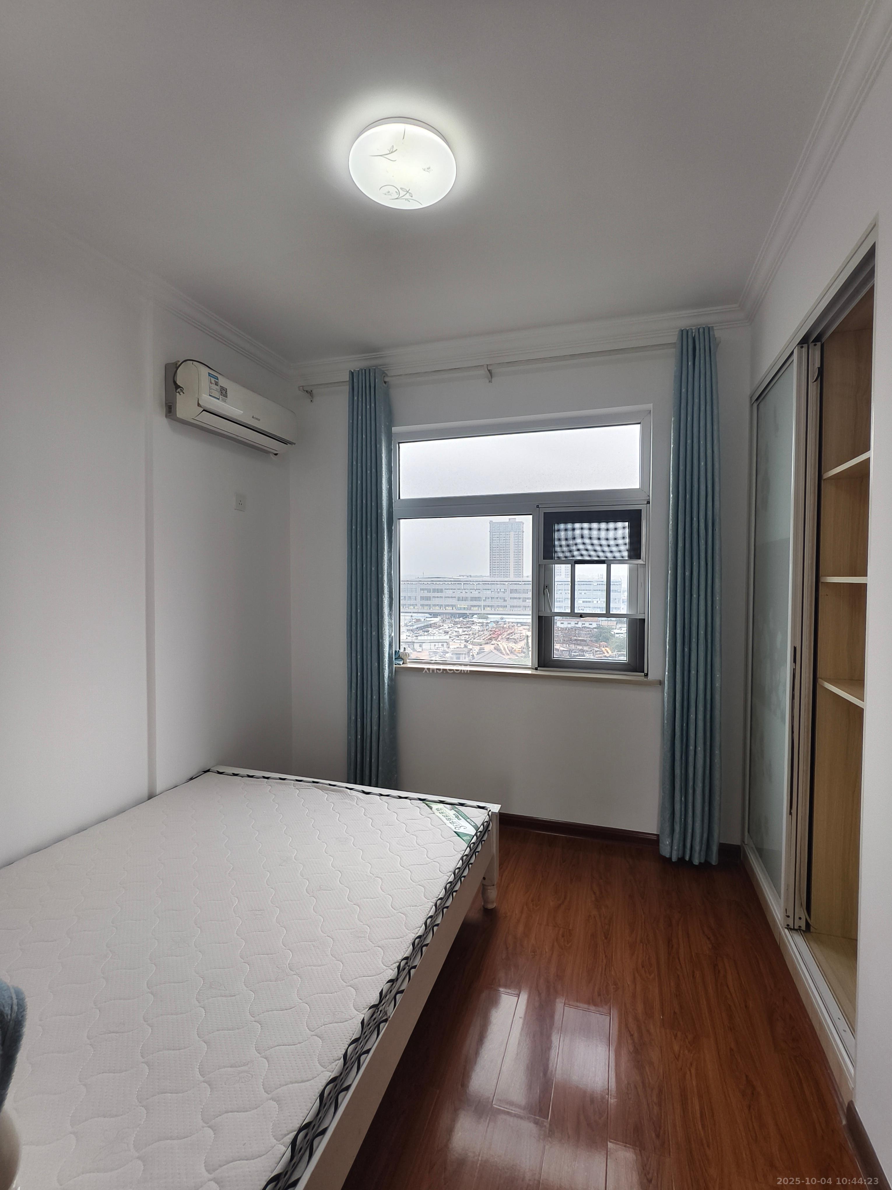 和悦城(蟠龙景苑)  3室2厅1卫    2000.0元/月室内图