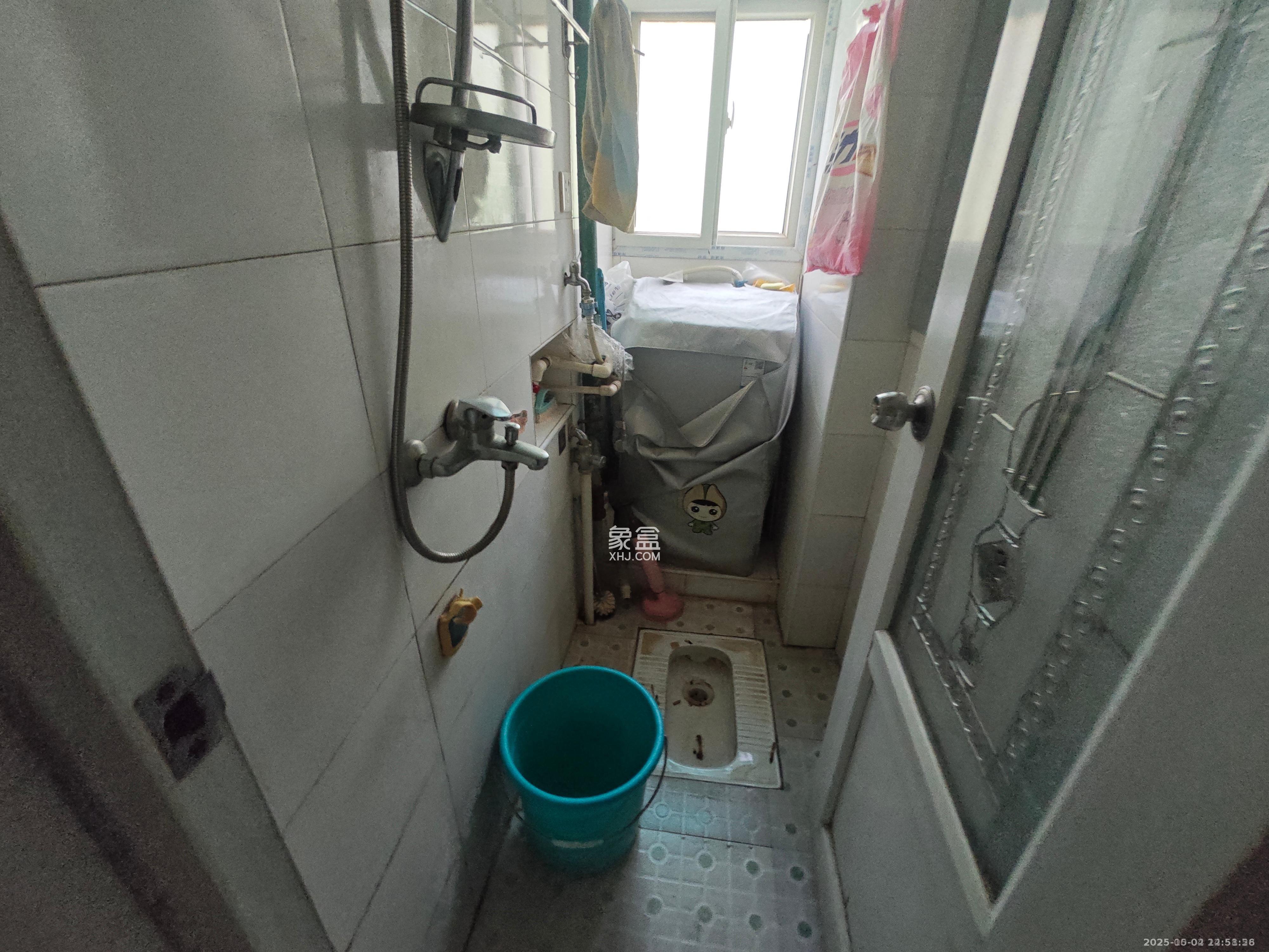 红旗区三片 2室1厅1卫 1500.0元/月 红旗区三片 2室1厅1卫 1500.0元/月室内图