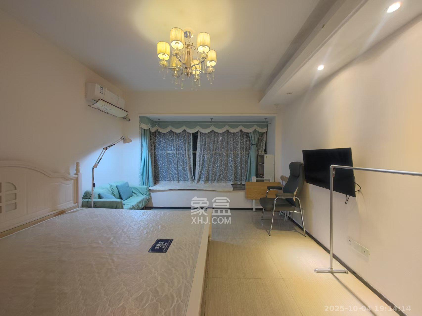 恒大翡翠华庭  1室1厅1卫    1200.0元/月 恒大翡翠华庭  1室1厅1卫    1200.0元/月