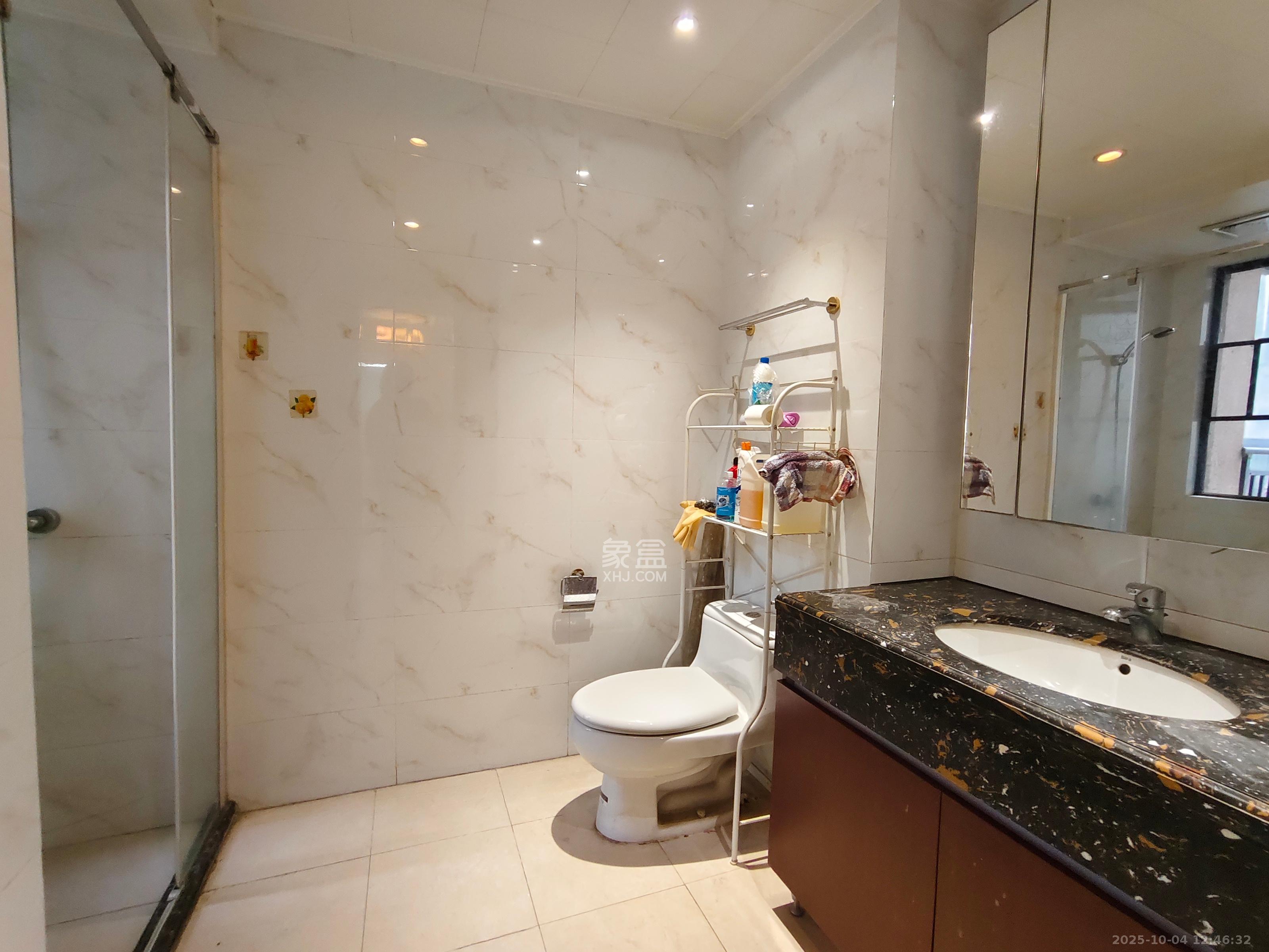 恒大江湾  2室2厅1卫    2200.0元/月 恒大江湾  2室2厅1卫    2200.0元/月室内图