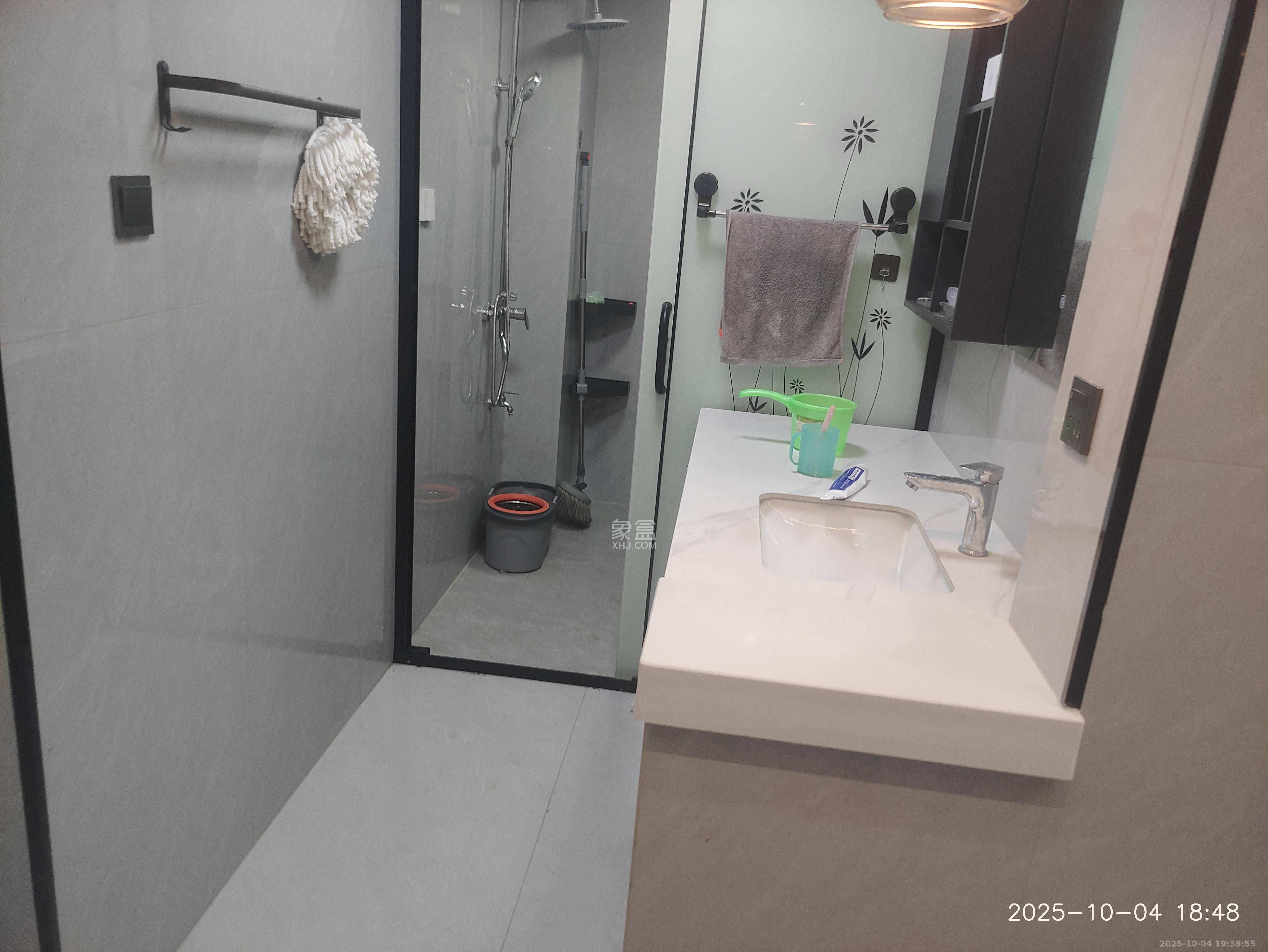 桥头家园三期 3室0厅0卫 1700.0元/月 桥头家园三期 3室0厅0卫 1700.0元/月室内图