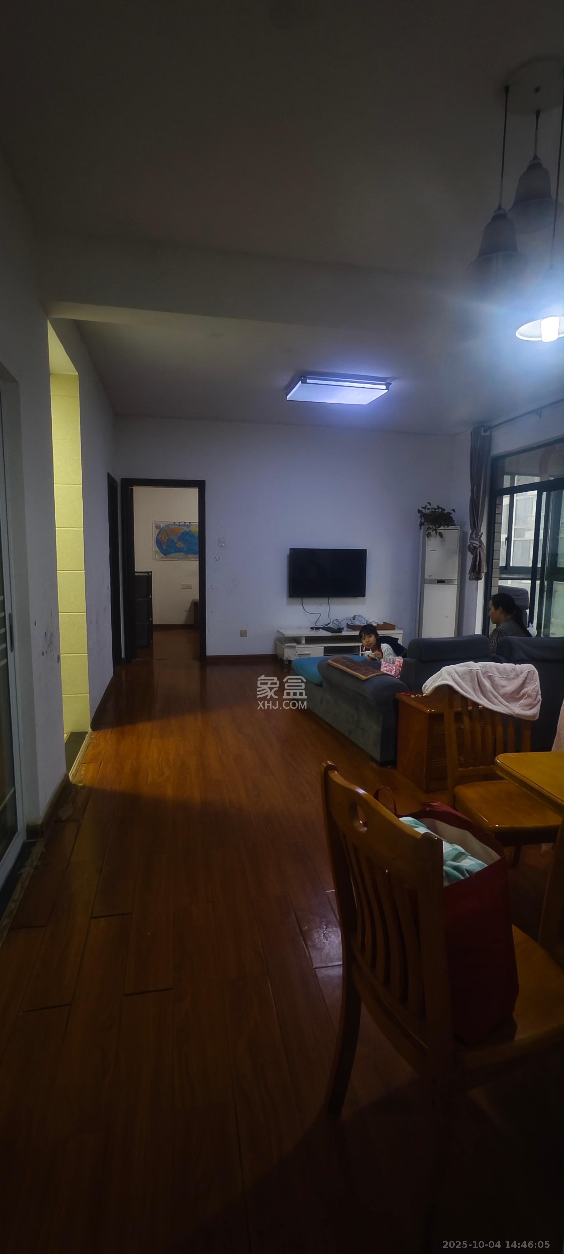 湘江世纪城悦江苑  2室2厅1卫    2200.0元/月