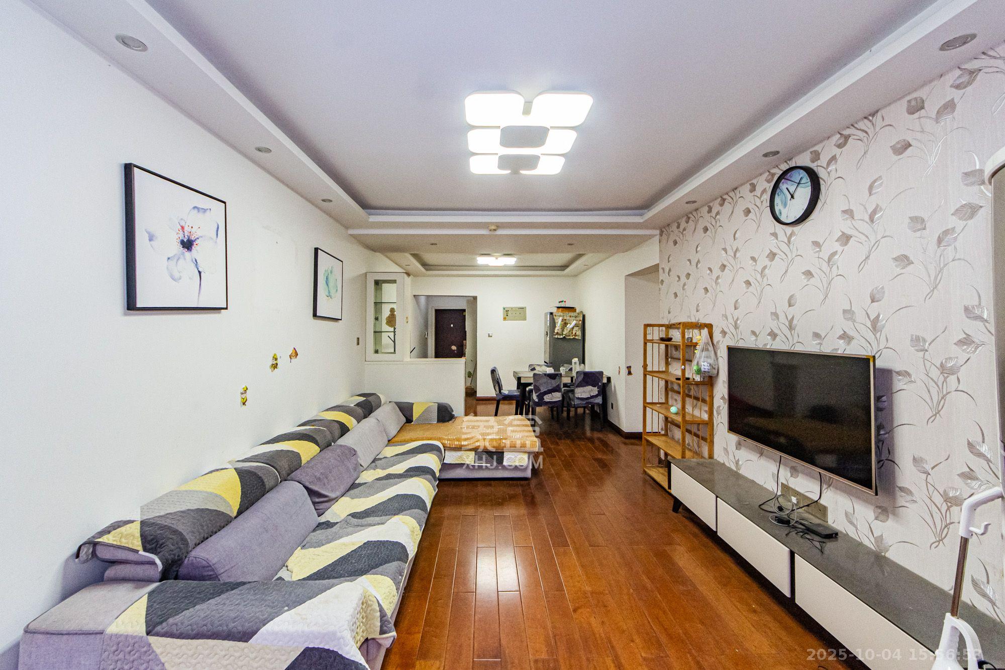 北辰三角洲E3区 3室2厅1卫 3300.0元/月 北辰三角洲E3区 3室2厅1卫 3300.0元/月室内图