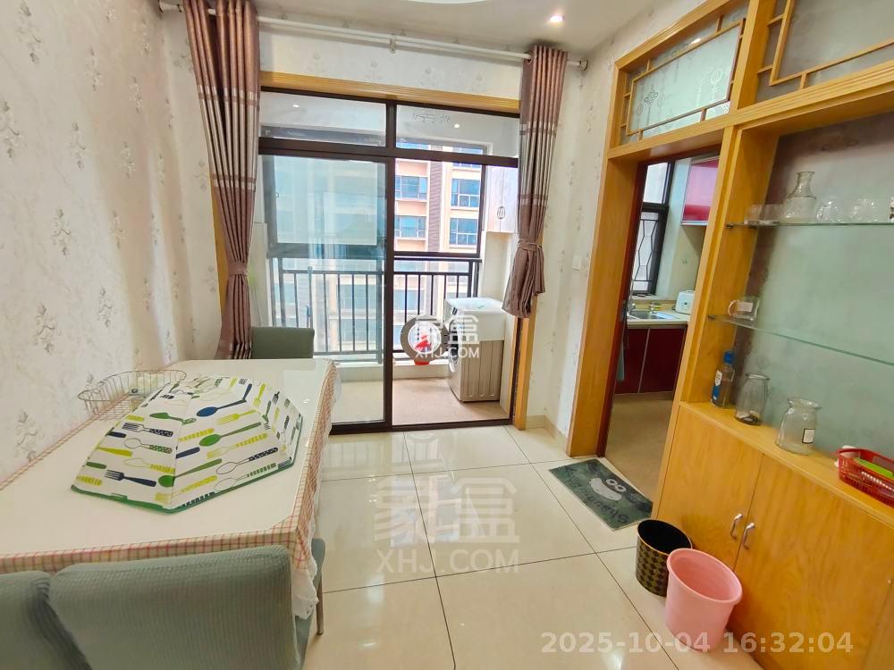 水岸花城(翠堤湾) 3室2厅2卫 1800.00元/月 水岸花城(翠堤湾) 3室2厅2卫 1800.00元/月室内图