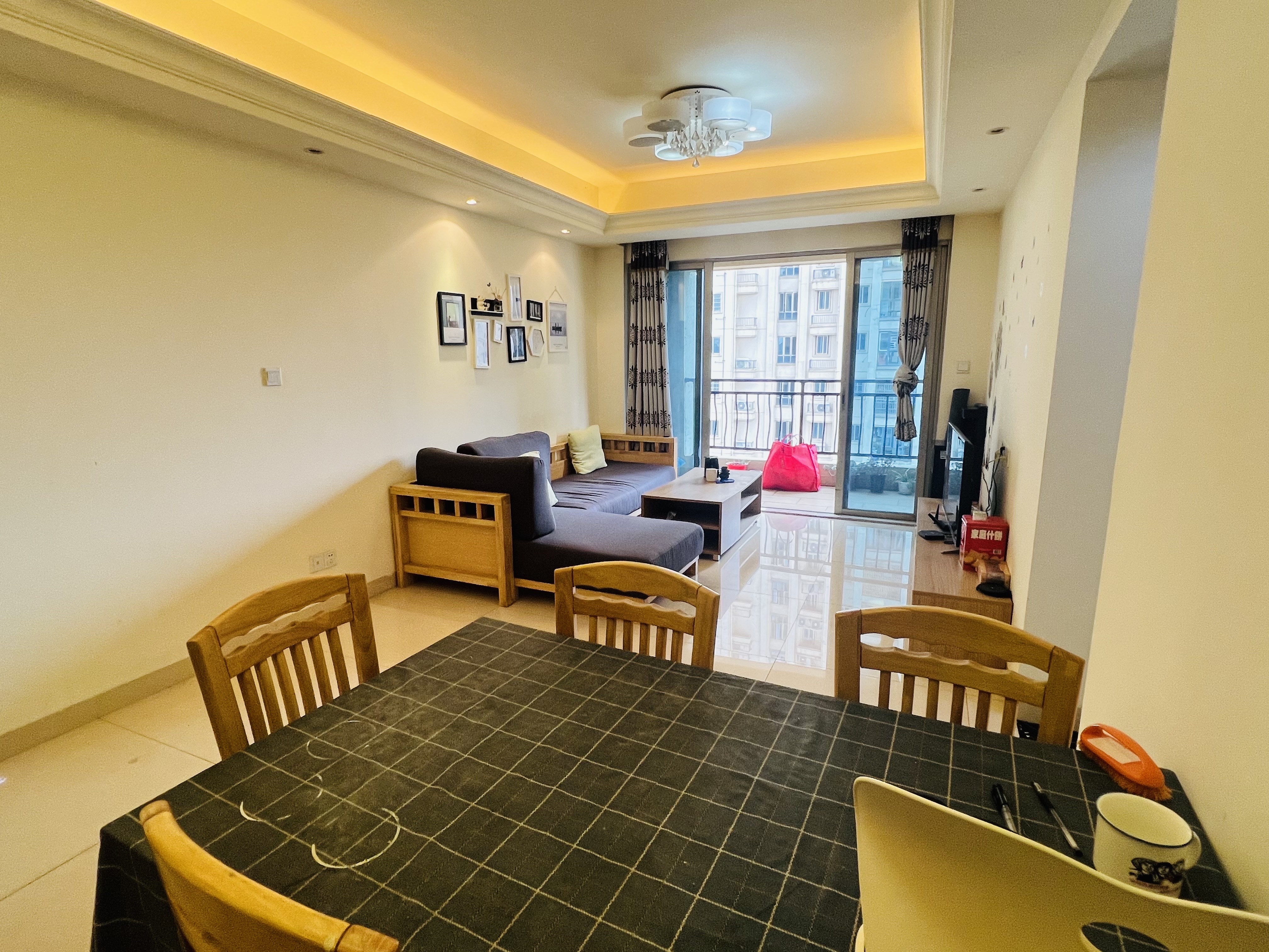 碧桂园 3室2厅1卫 1500.0元/月 碧桂园 3室2厅1卫 1500.0元/月室内图