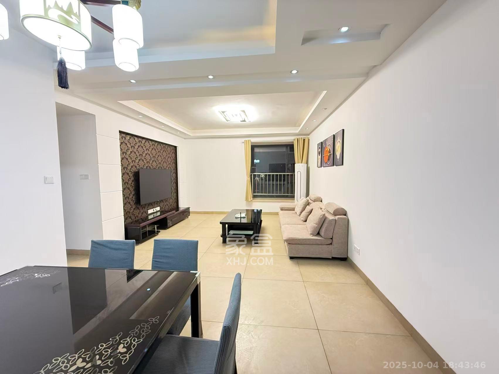 金领家族  3室2厅2卫    2400.0元/月 金领家族  3室2厅2卫    2400.0元/月