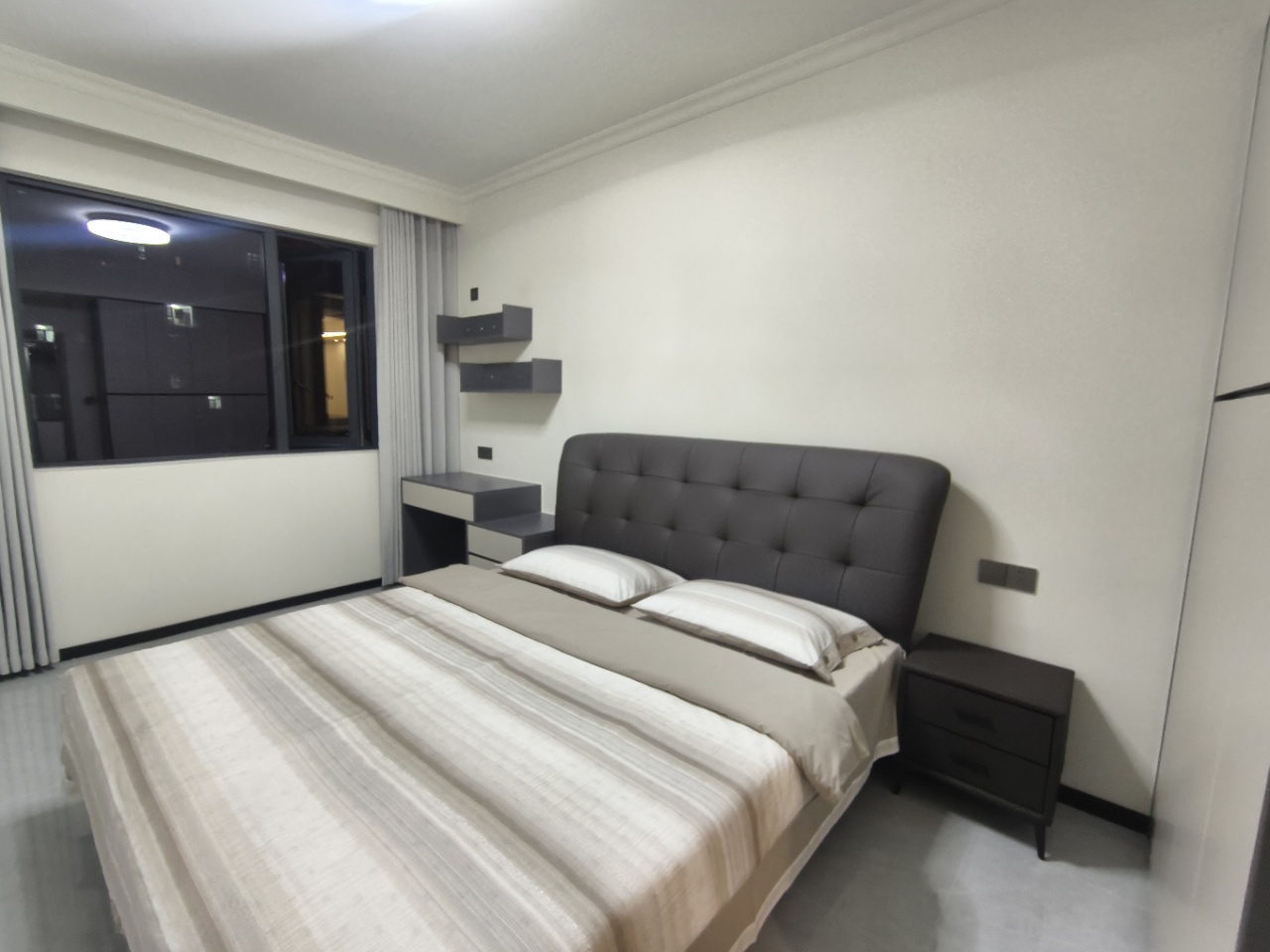 梓湖馨苑 4室2厅2卫 101.8万 梓湖馨苑 4室2厅2卫 101.8万室内图