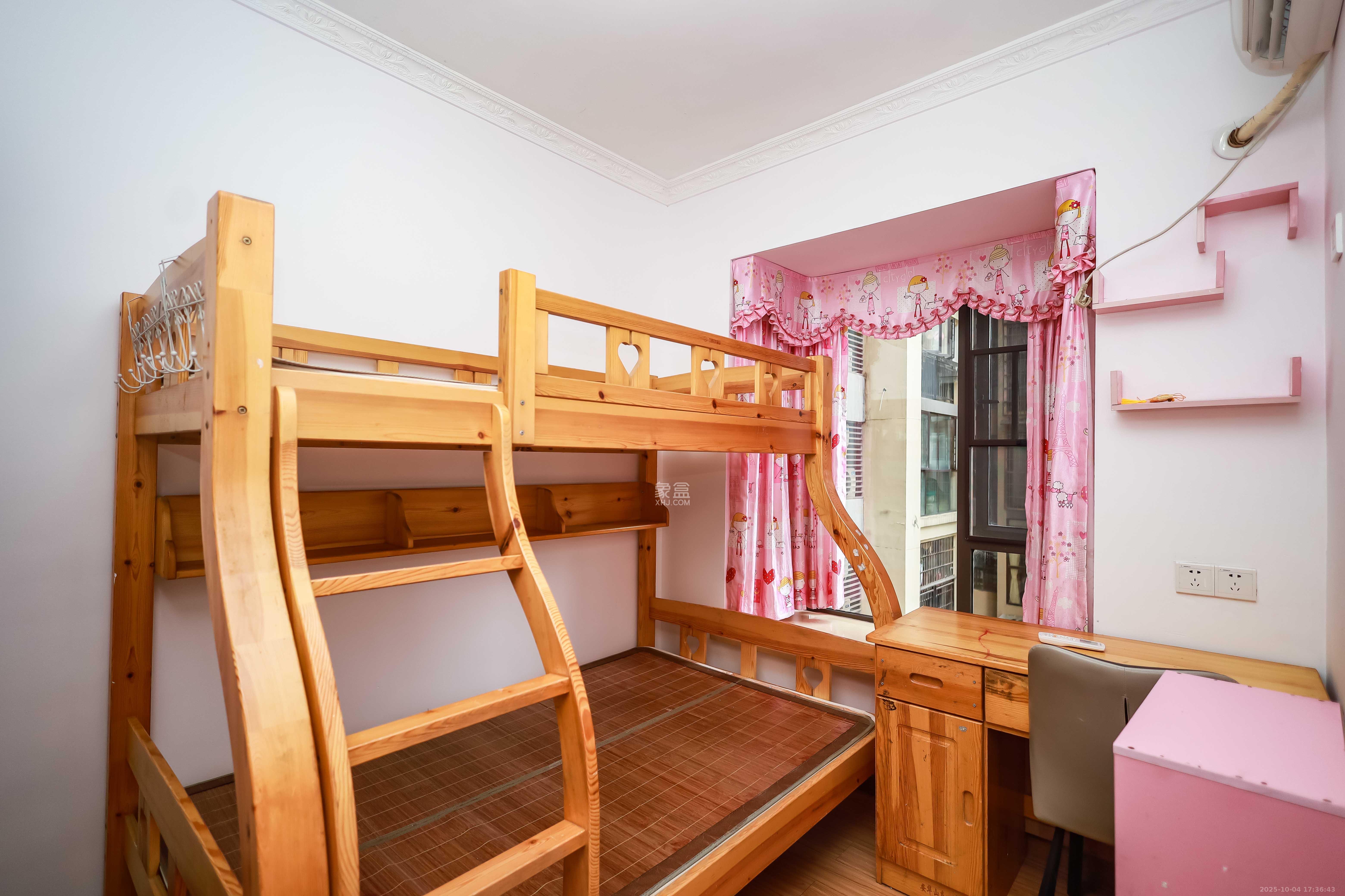 卓越蔚蓝海岸三期 2室1厅1卫 66.0万 卓越蔚蓝海岸三期 2室1厅1卫 66.0万卧室