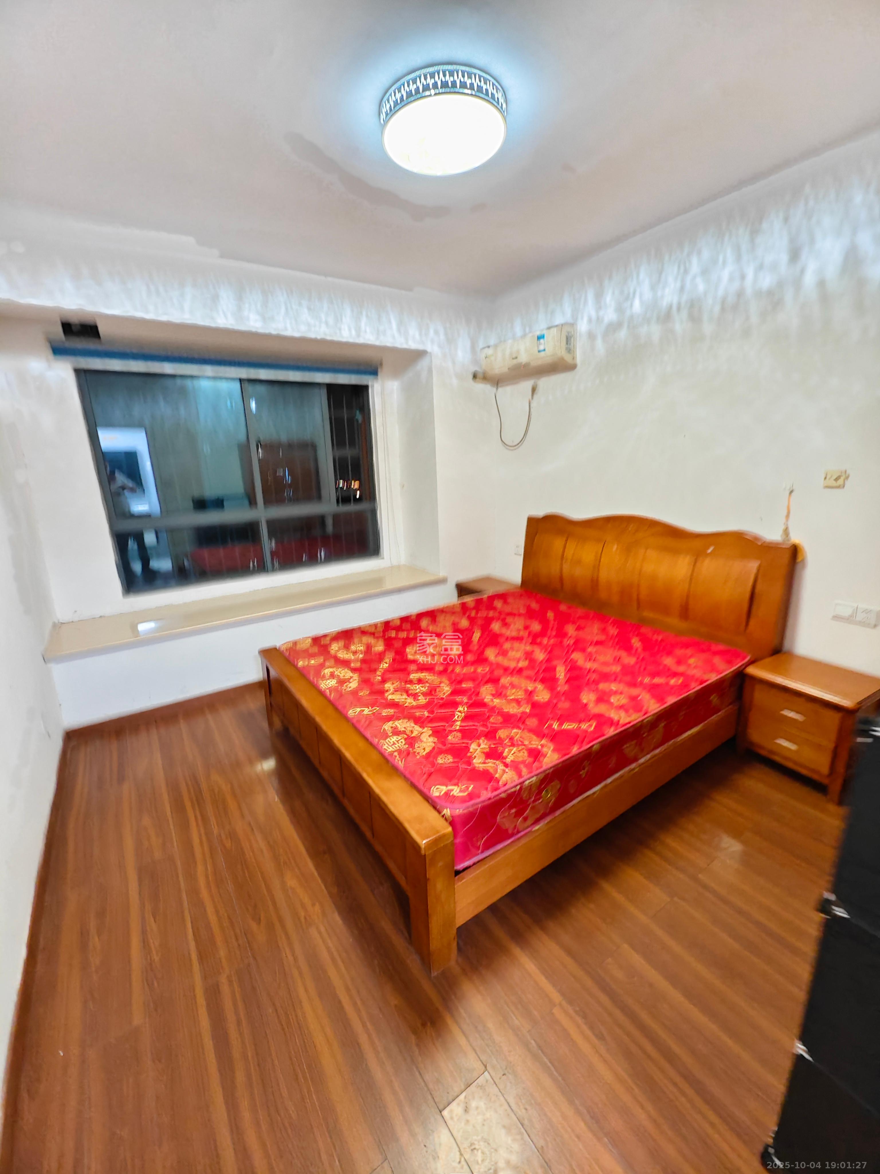 辉宏橄榄城  3室2厅1卫    1700.0元/月 辉宏橄榄城  3室2厅1卫    1700.0元/月室内图