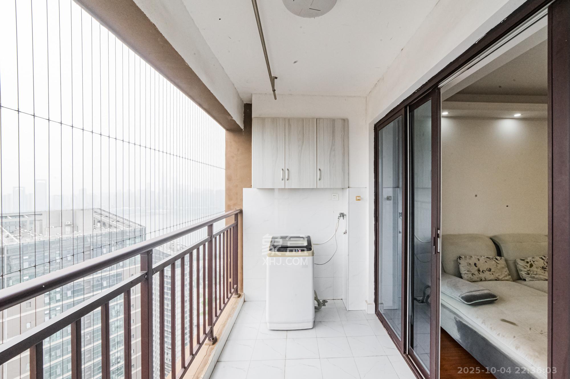 北辰三角洲C2区 3室2厅1卫 108.0万 北辰三角洲C2区 3室2厅1卫 108.0万阳台