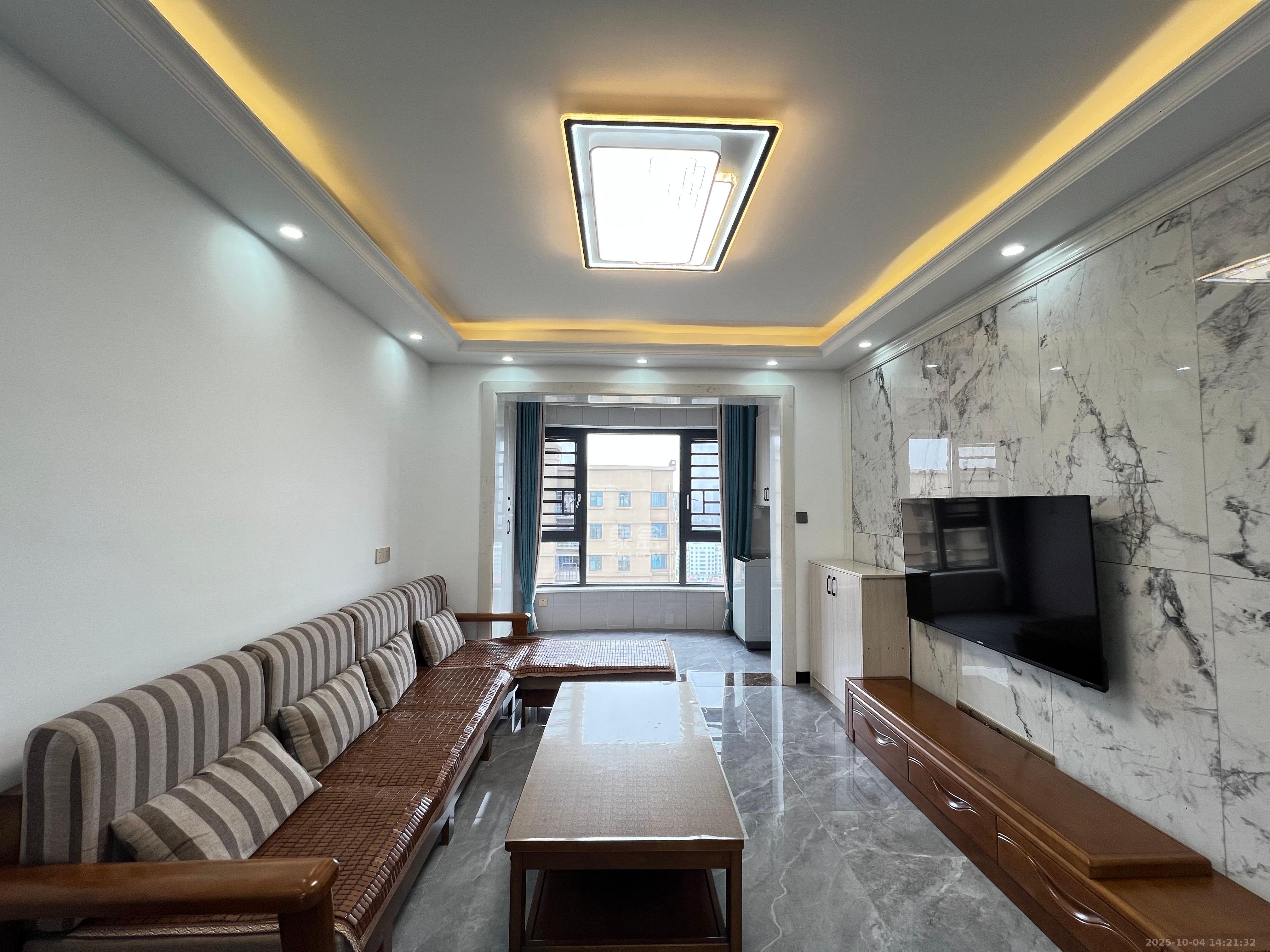 嘉雨兴园 2室1厅1卫 2800.0元/月 嘉雨兴园 2室1厅1卫 2800.0元/月室内图