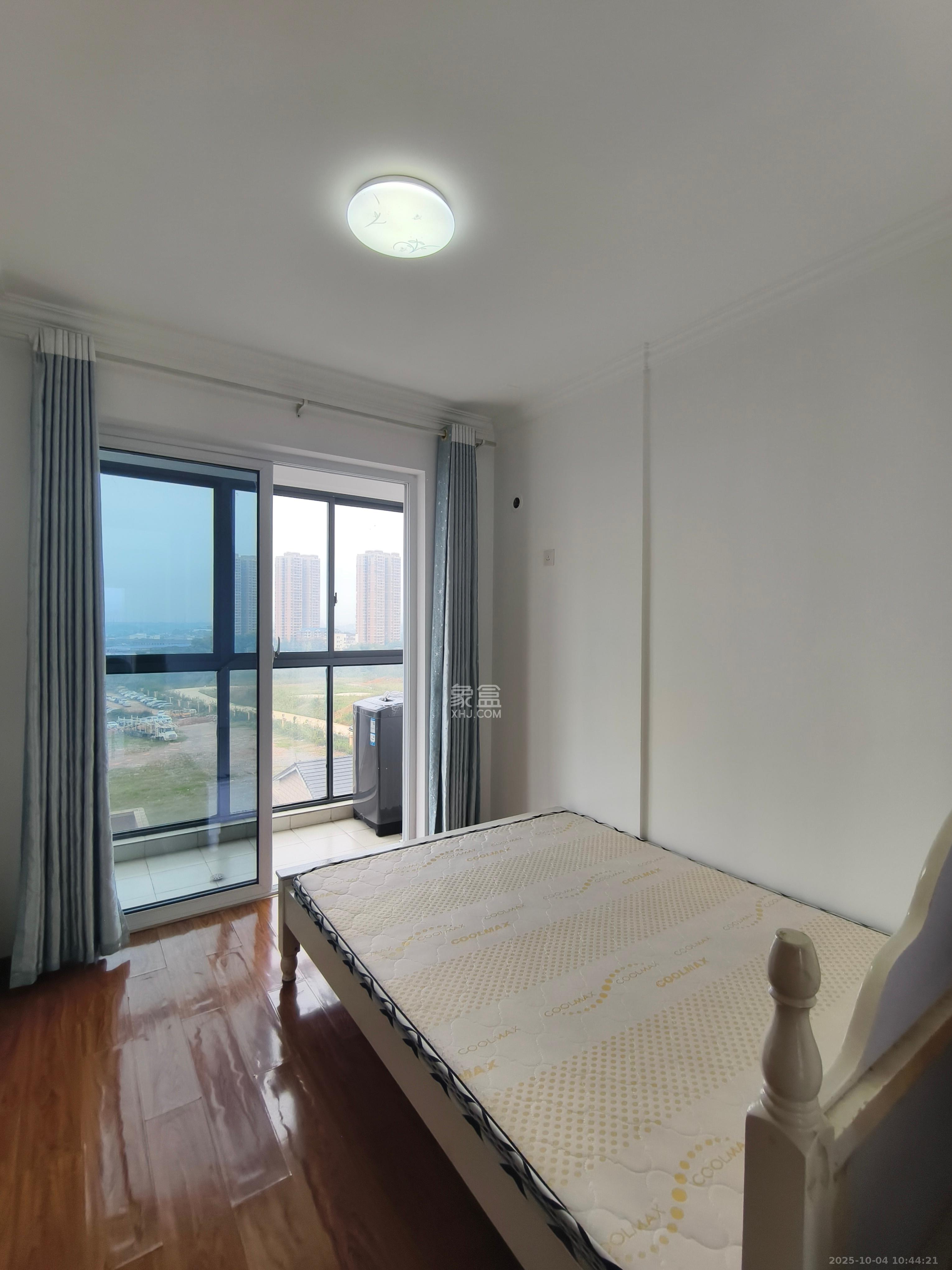 和悦城(蟠龙景苑)  3室2厅1卫    2000.0元/月室内图