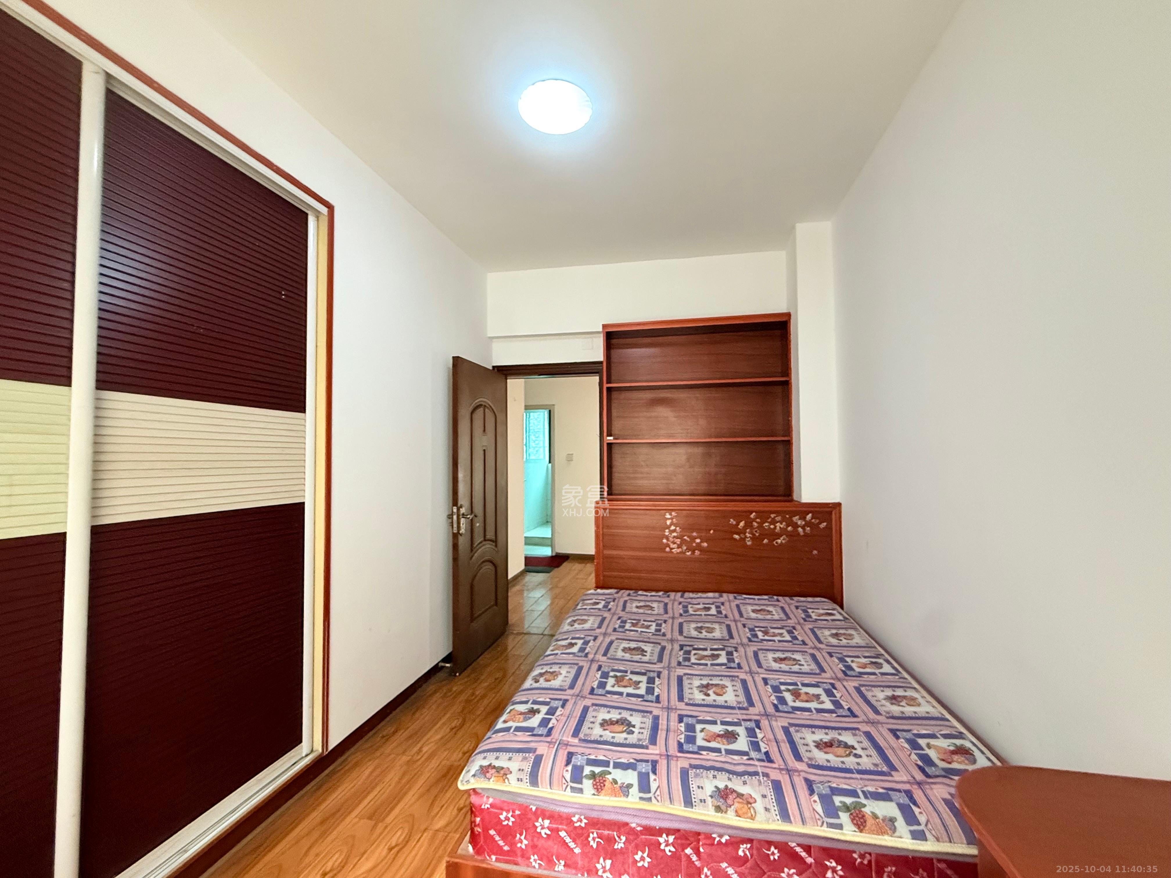 瑞都华庭(华庭美苑) 3室2厅2卫 2300.0元/月 瑞都华庭(华庭美苑) 3室2厅2卫 2300.0元/月室内图