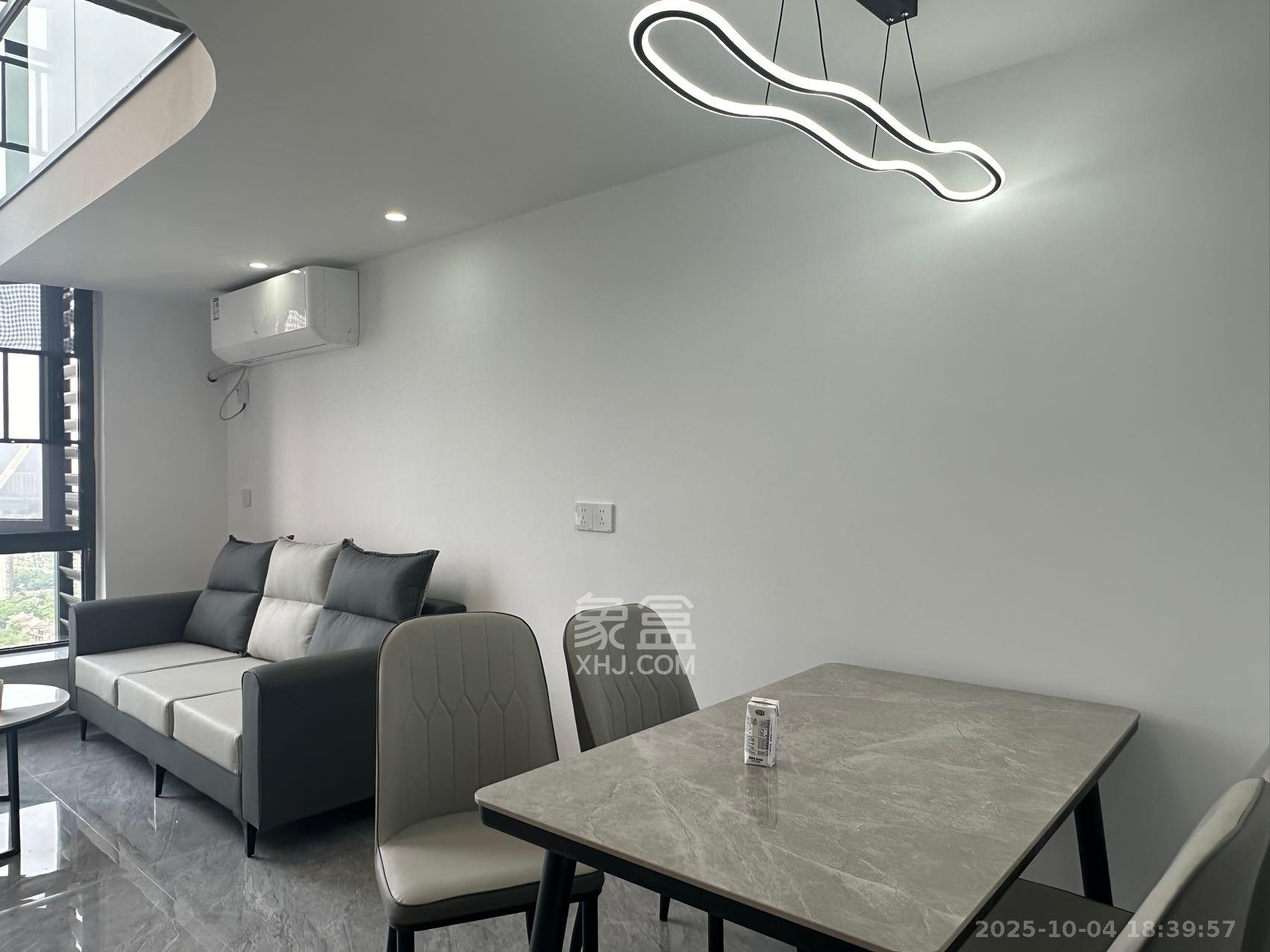 藏珑湖上公馆 1室1厅2卫 2800.0元/月 藏珑湖上公馆 1室1厅2卫 2800.0元/月室内图