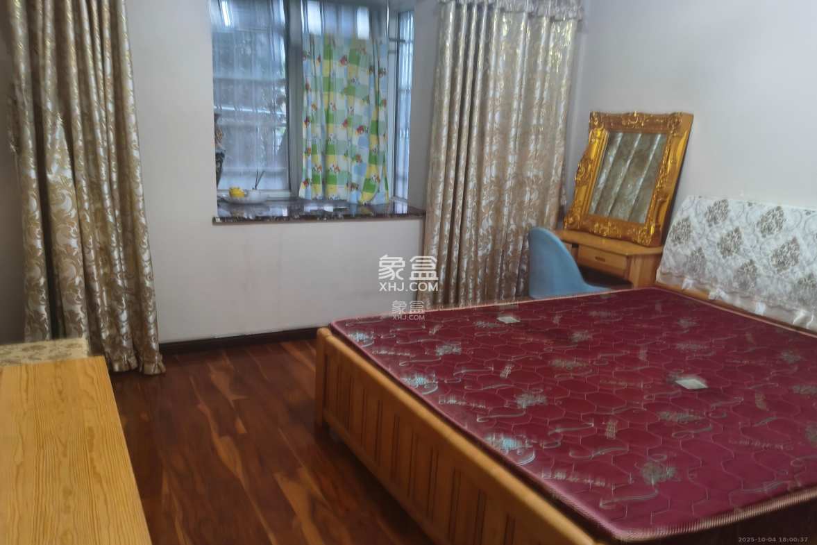 聚英阁 3室1厅2卫 2800.0元/月 聚英阁 3室1厅2卫 2800.0元/月室内图