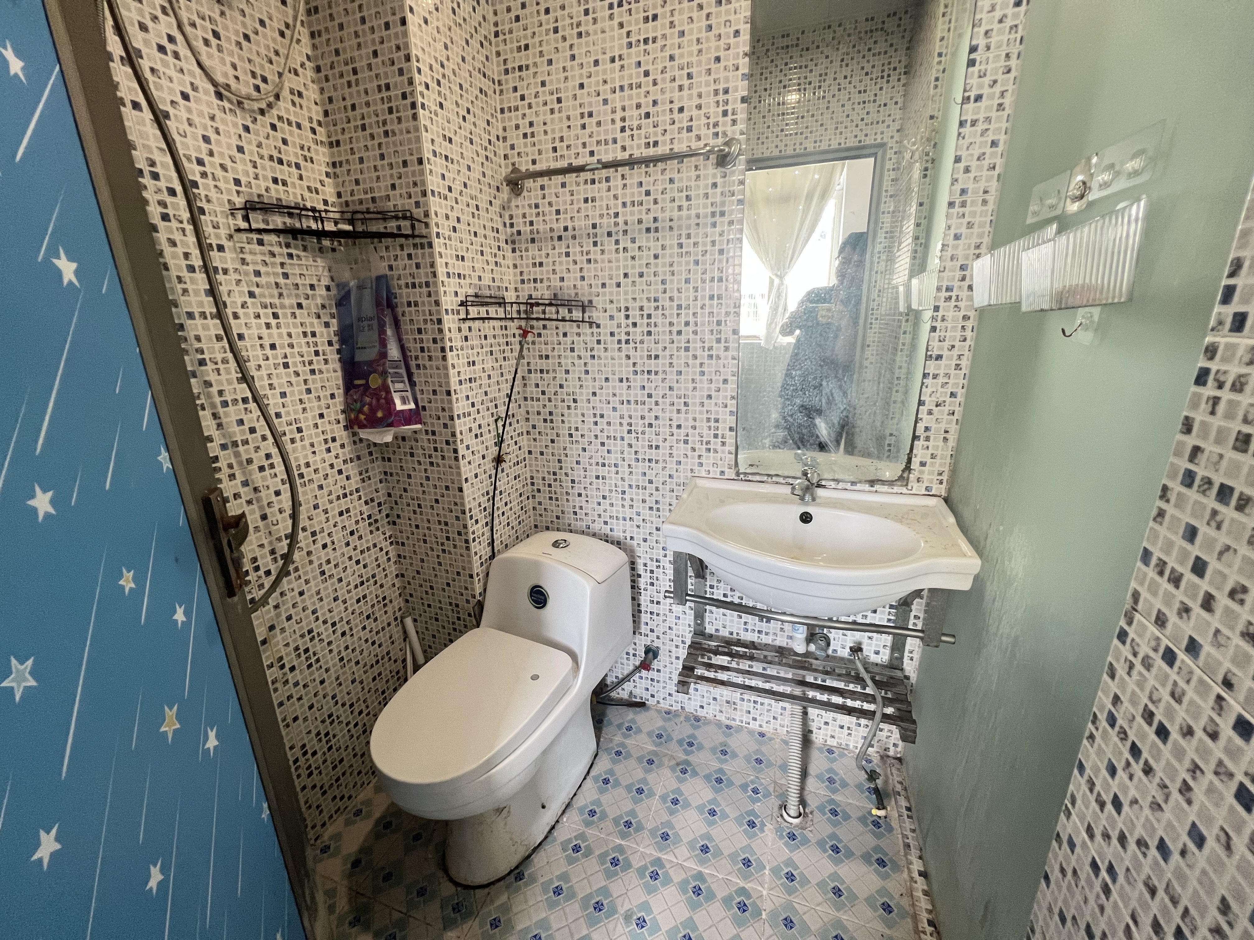 都市阳光  1室1厅1卫    1000.0元/月