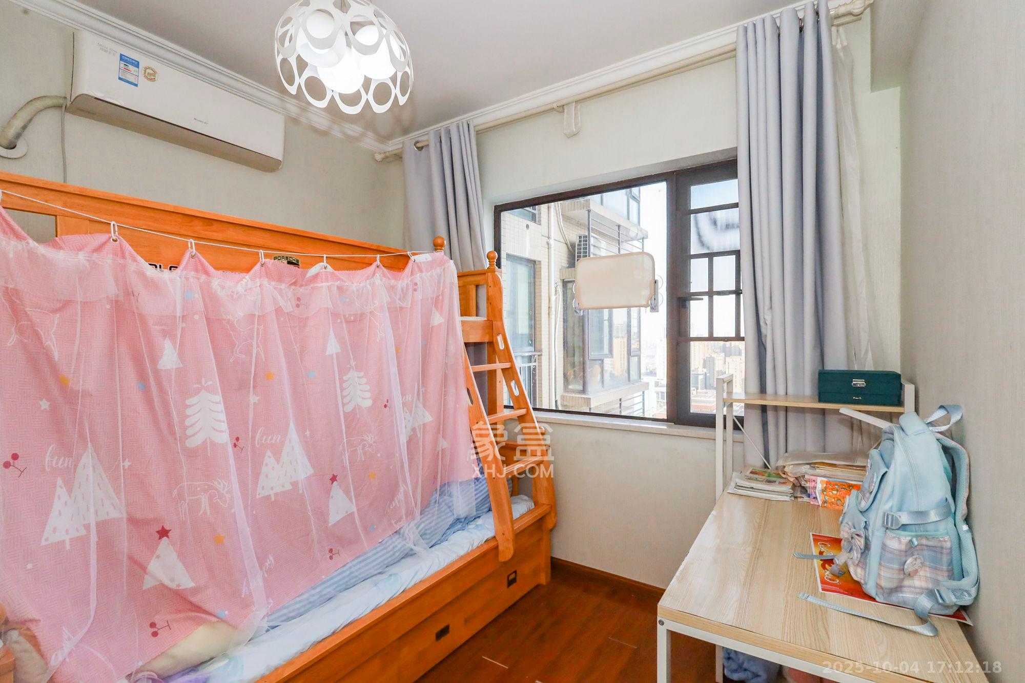 钰龙天下二期(钰龙佳园)  2室1厅1卫    2100.0元/月 钰龙天下二期(钰龙佳园)  2室1厅1卫    2100.0元/月室内图