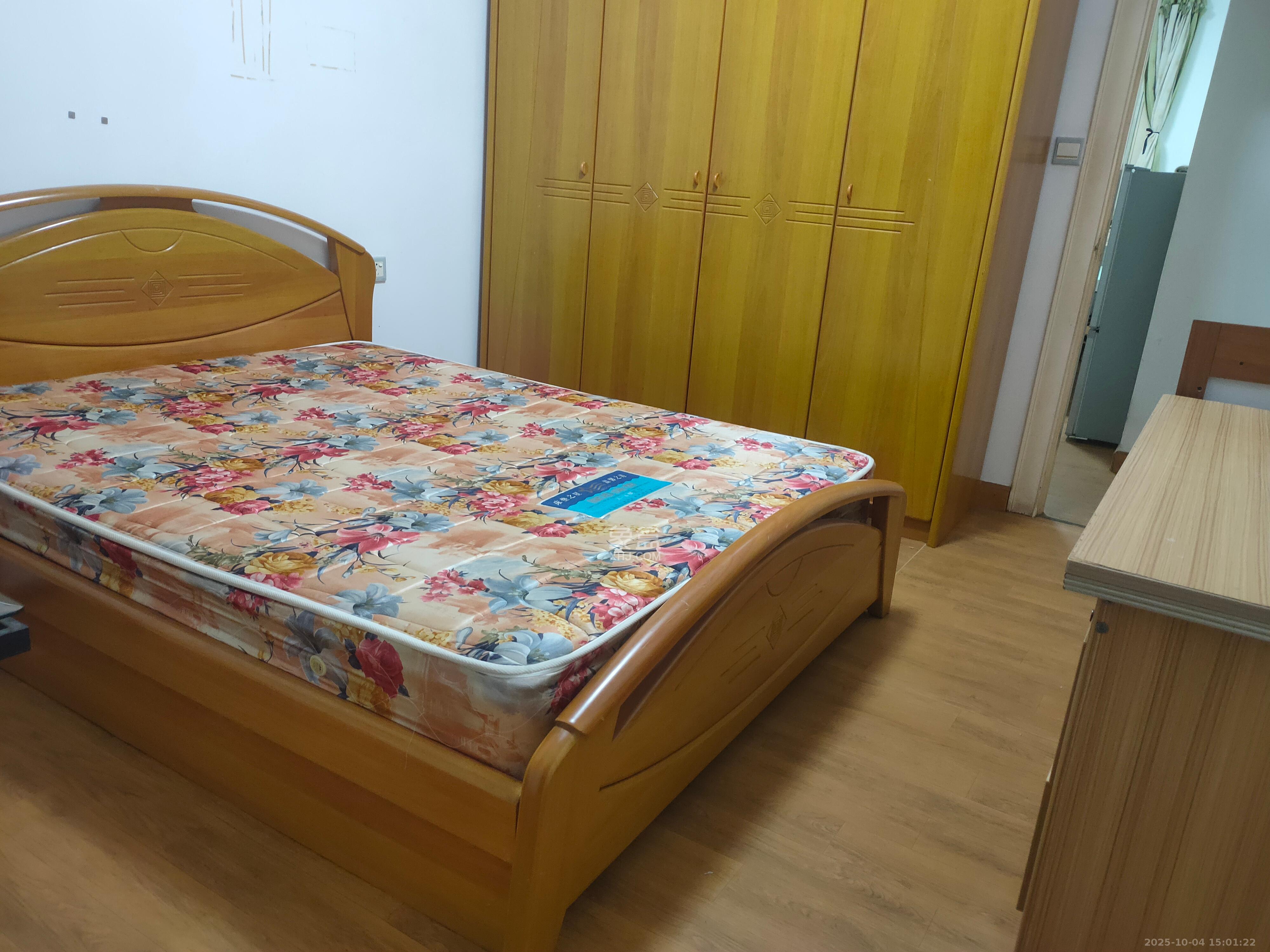 省商务厅宿舍  1室0厅0卫    1800.0元/月 省商务厅宿舍  1室0厅0卫    1800.0元/月室内图