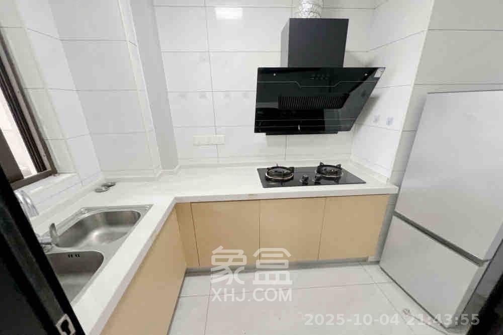 明昇壹城（明昇时代广场）二期  3室2厅2卫    3000.0元/月室内图