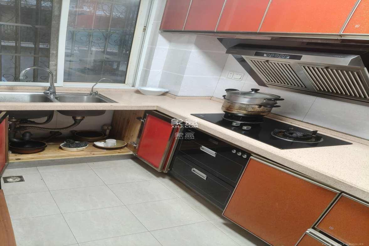 聚英阁 3室1厅2卫 2800.0元/月 聚英阁 3室1厅2卫 2800.0元/月室内图