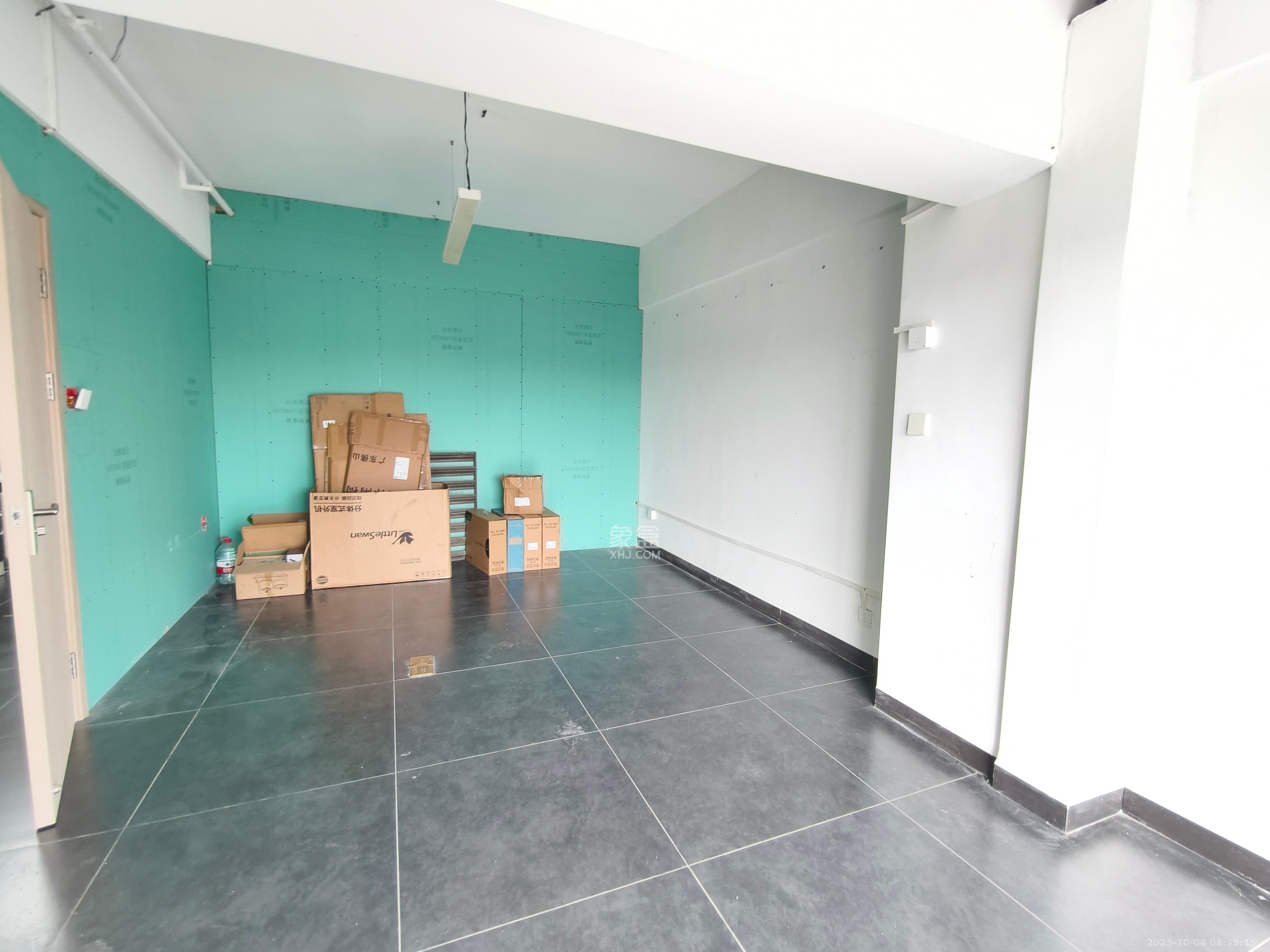 明发国际城 1室1厅1卫 1300.0元/月 明发国际城 1室1厅1卫 1300.0元/月室内图