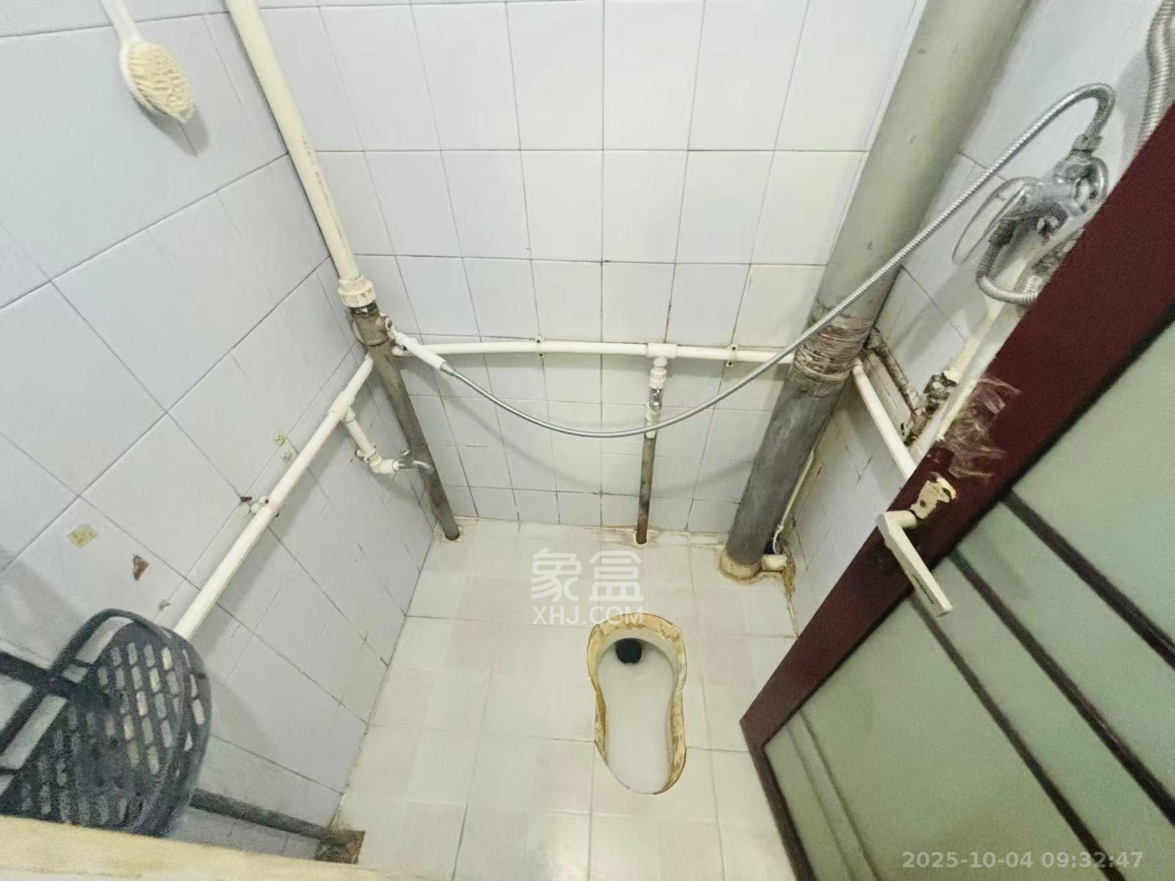 楚湘街一条巷散盘 1室1厅1卫 1600.0元/月 楚湘街一条巷散盘 1室1厅1卫 1600.0元/月室内图