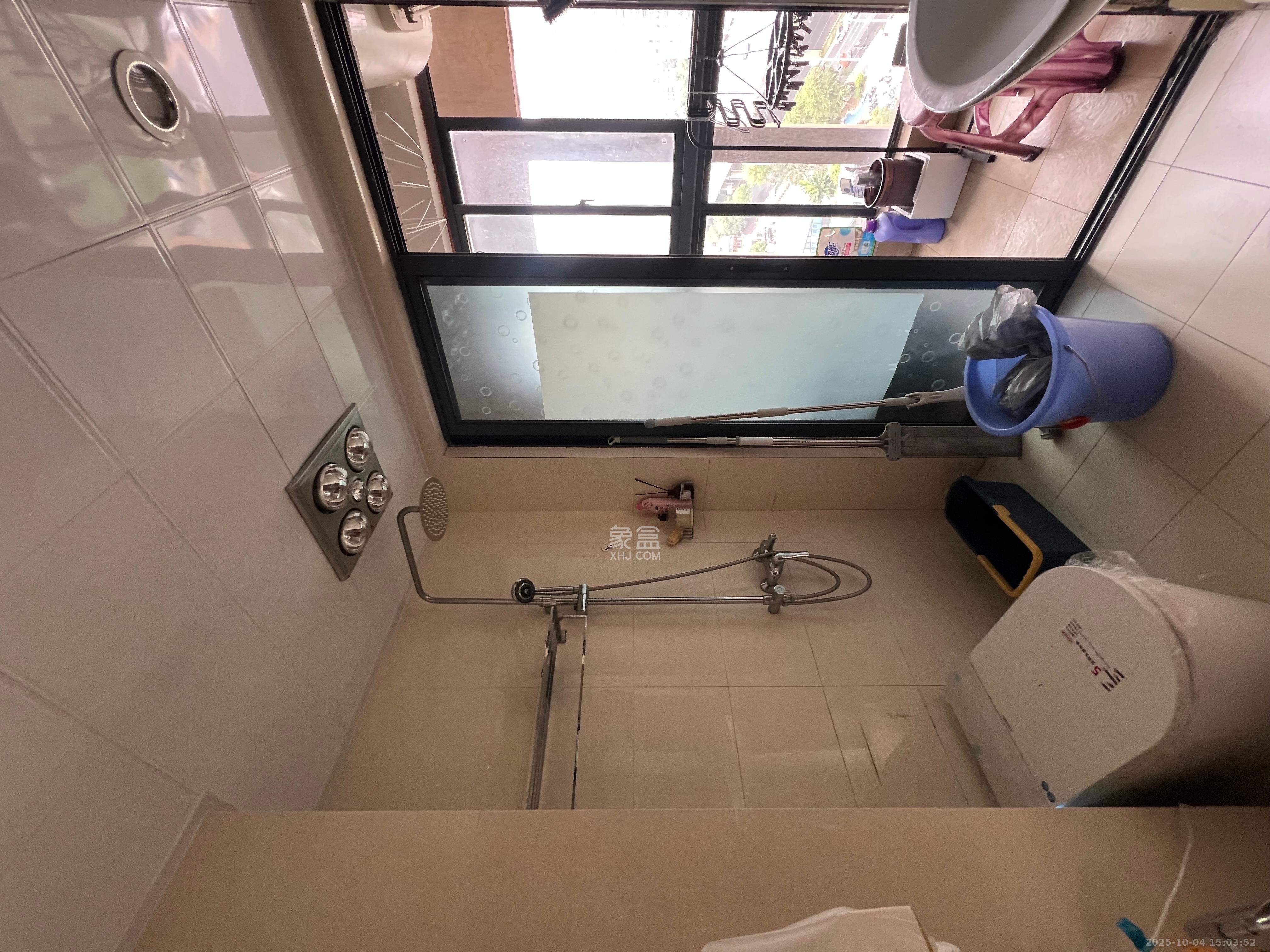 藏珑湖上国际花园  1室1厅1卫    1600.0元/月室内图