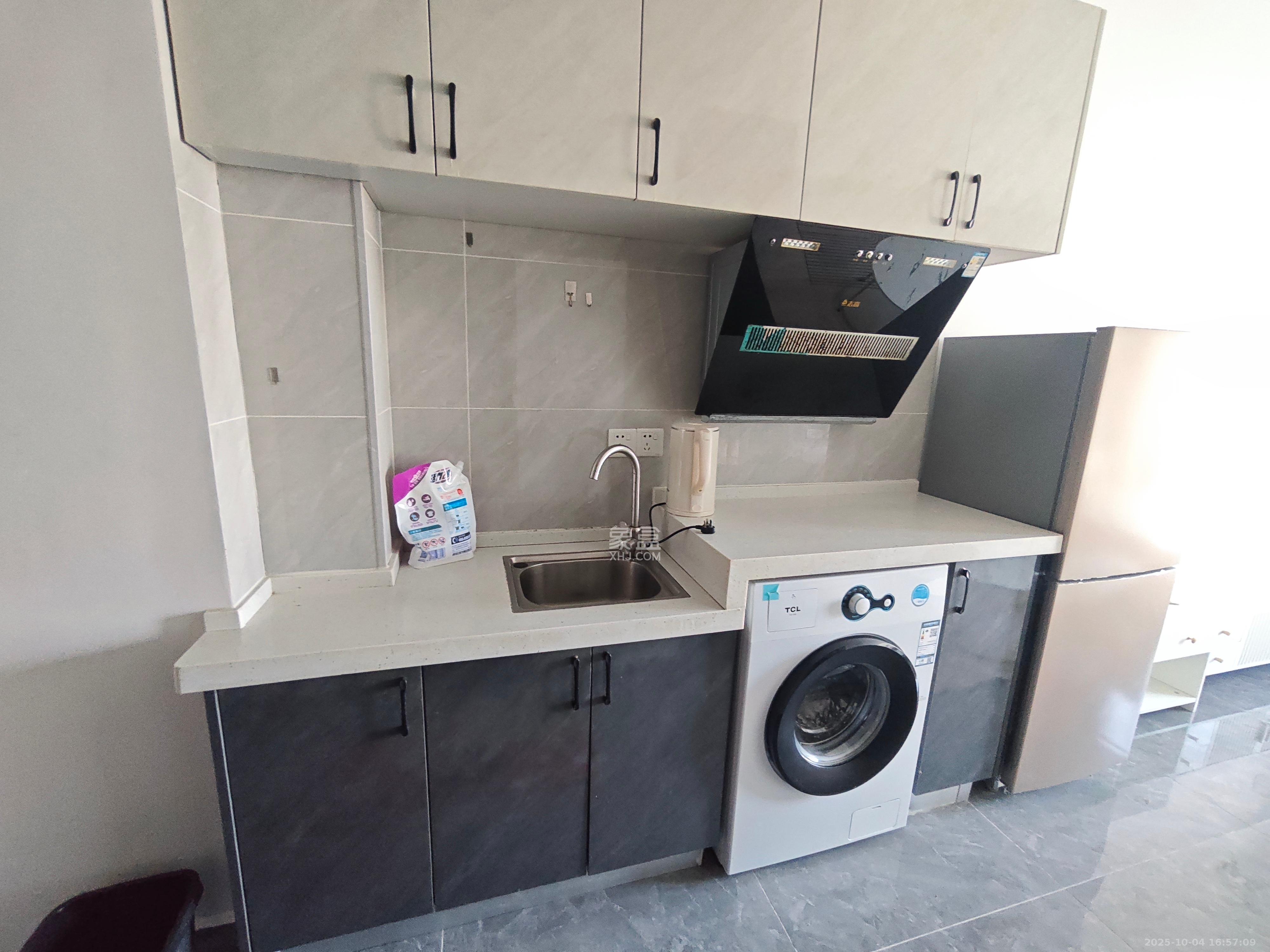 碧桂园城市之光 1室1厅1卫 1500.0元/月 碧桂园城市之光 1室1厅1卫 1500.0元/月室内图