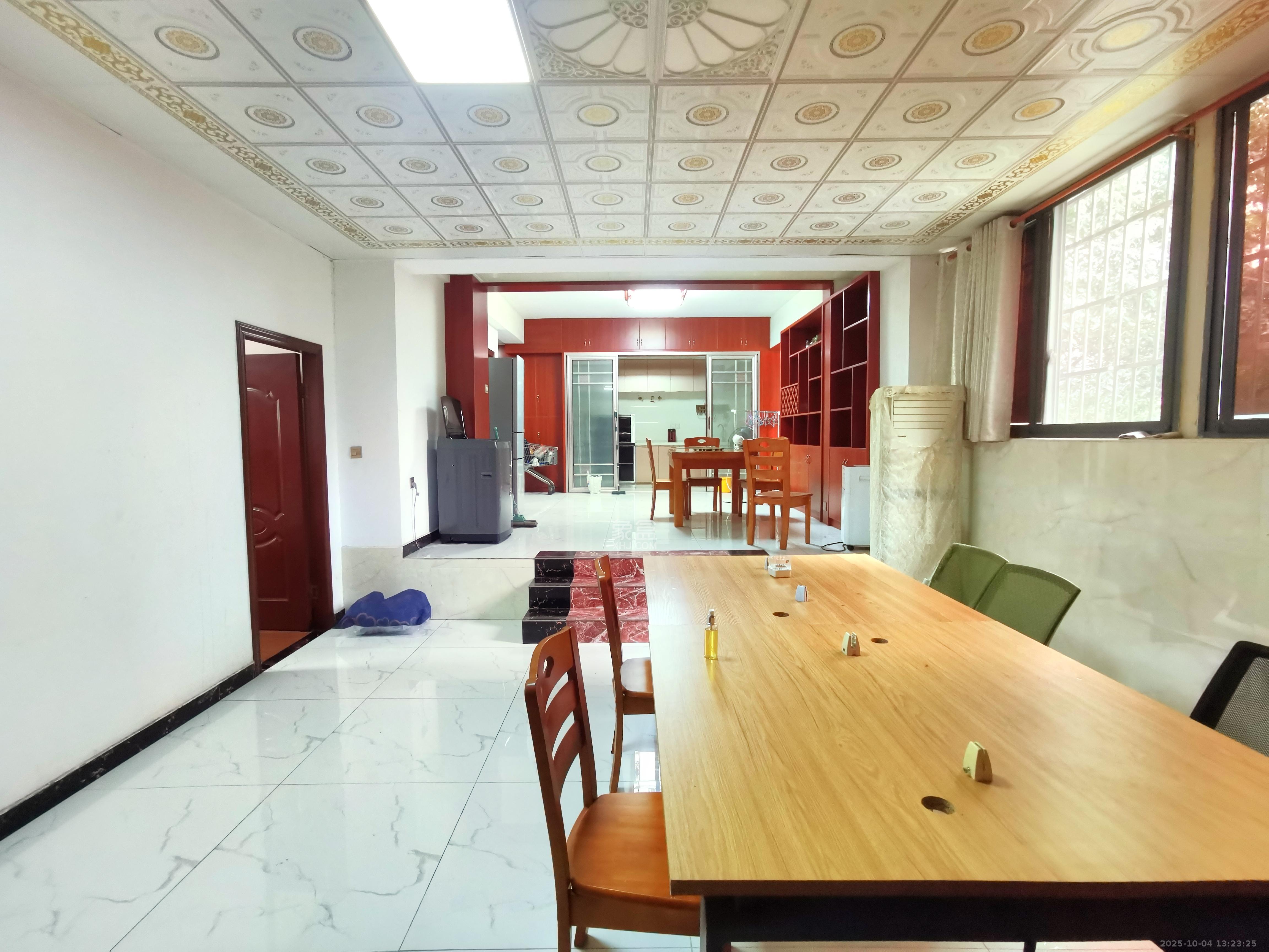 山语城一期  3室2厅1卫    2200.0元/月 山语城一期  3室2厅1卫    2200.0元/月