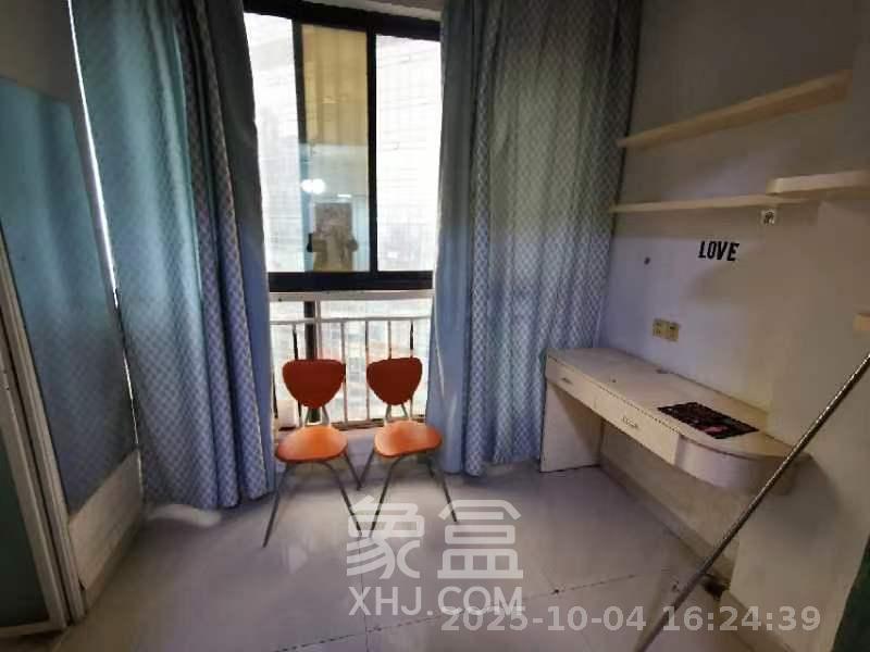 七彩丽都  1室1厅1卫    1700.0元/月室内图