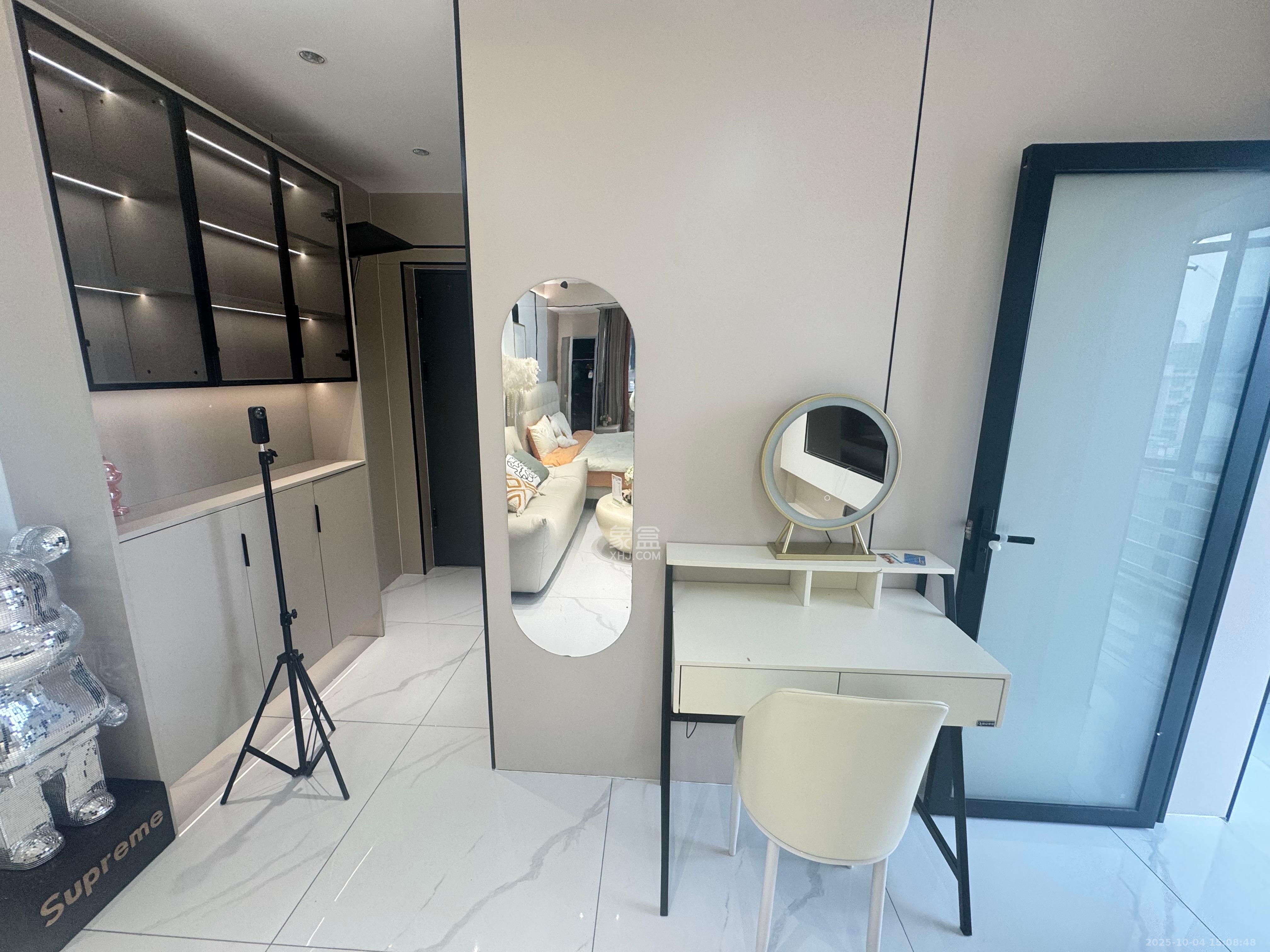 印象天心 1室1厅1卫 2700.0元/月 印象天心 1室1厅1卫 2700.0元/月室内图