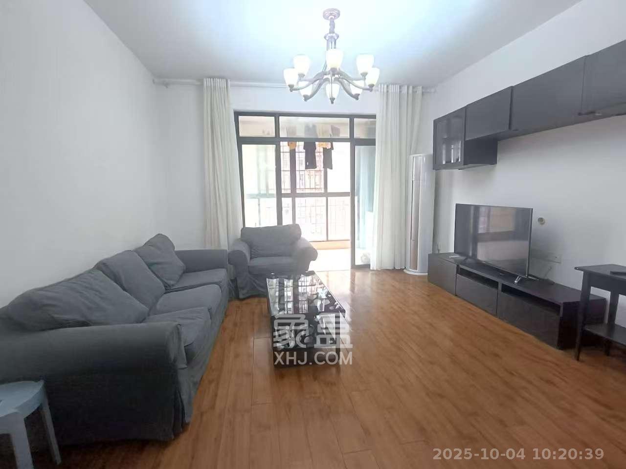 新盛珑璟台  4室2厅2卫    2700.0元/月