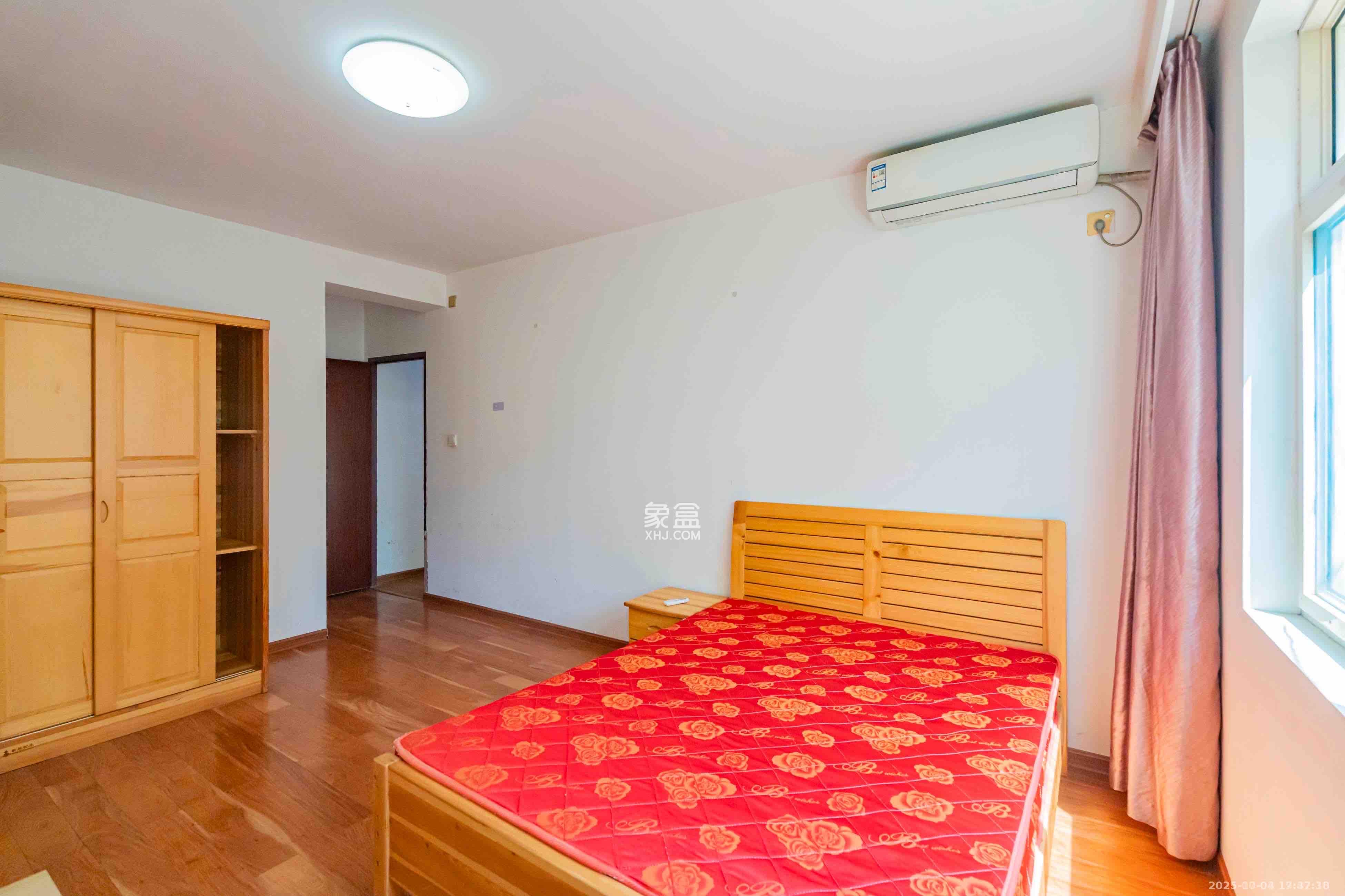 御景龙城  3室2厅2卫    2000.0元/月室内图