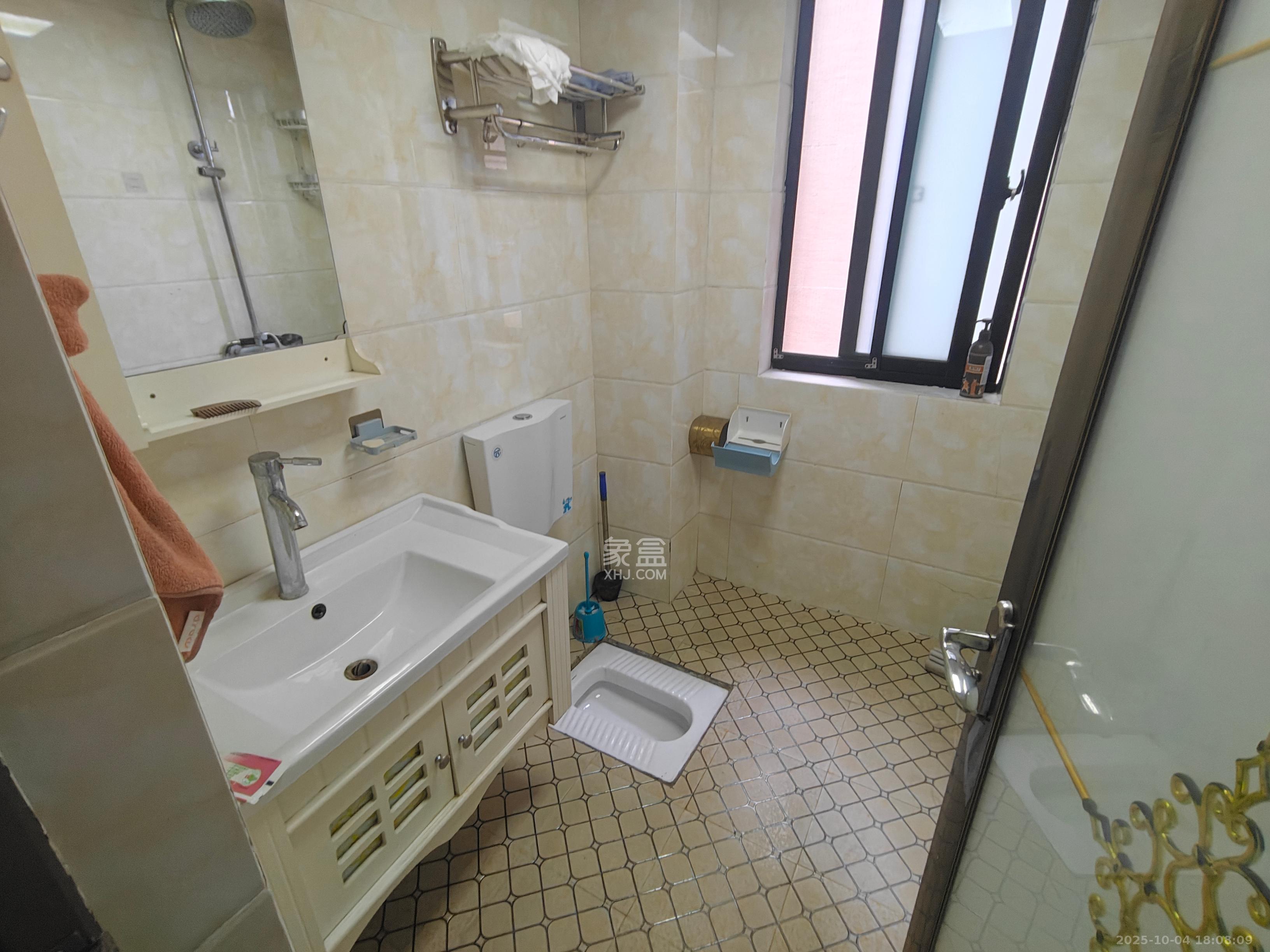 阿普阿布  2室2厅1卫    2400.0元/月 阿普阿布  2室2厅1卫    2400.0元/月室内图