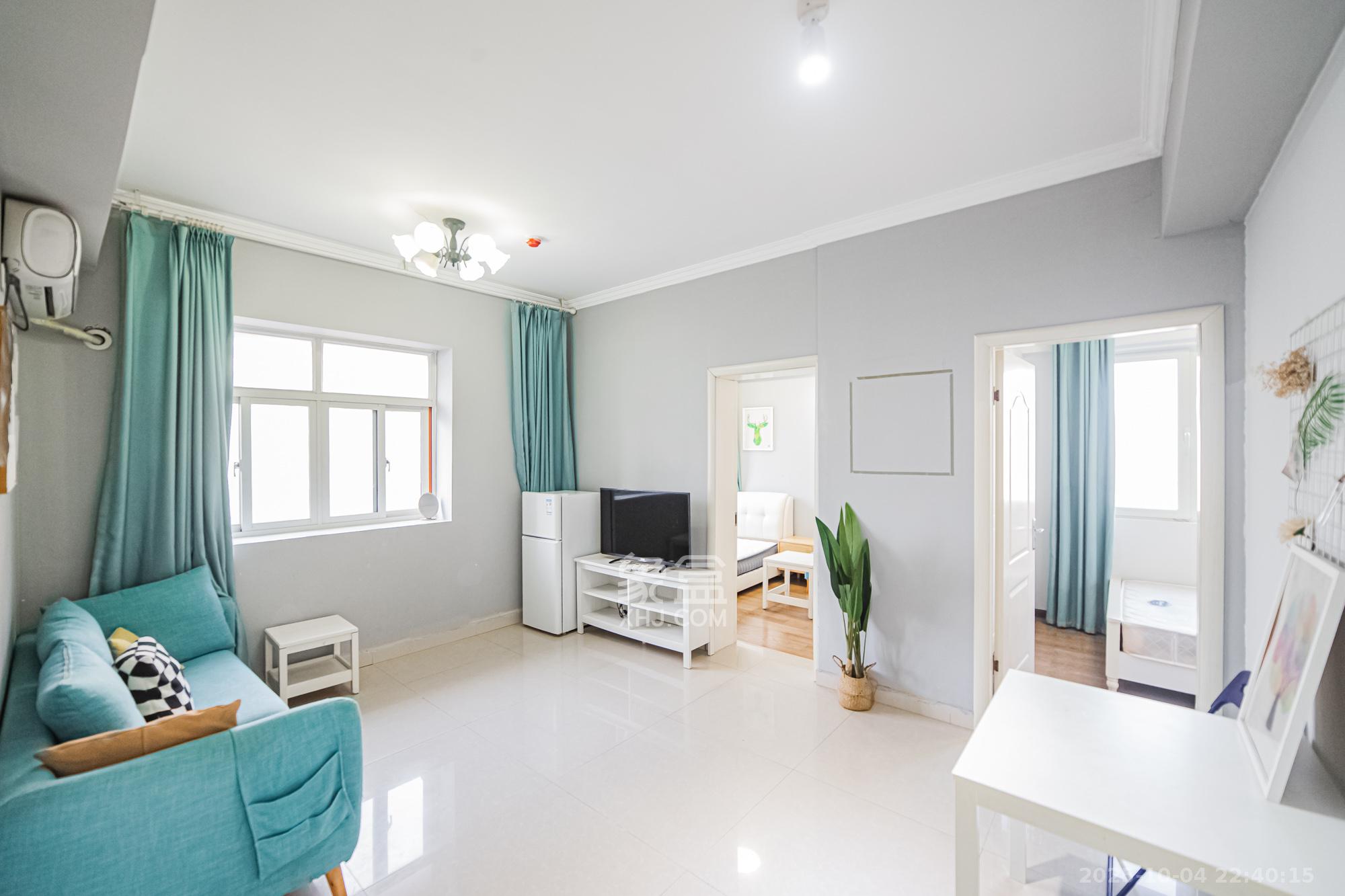 北辰三角洲E4区 3室2厅1卫 82.0万 北辰三角洲E4区 3室2厅1卫 82.0万客厅