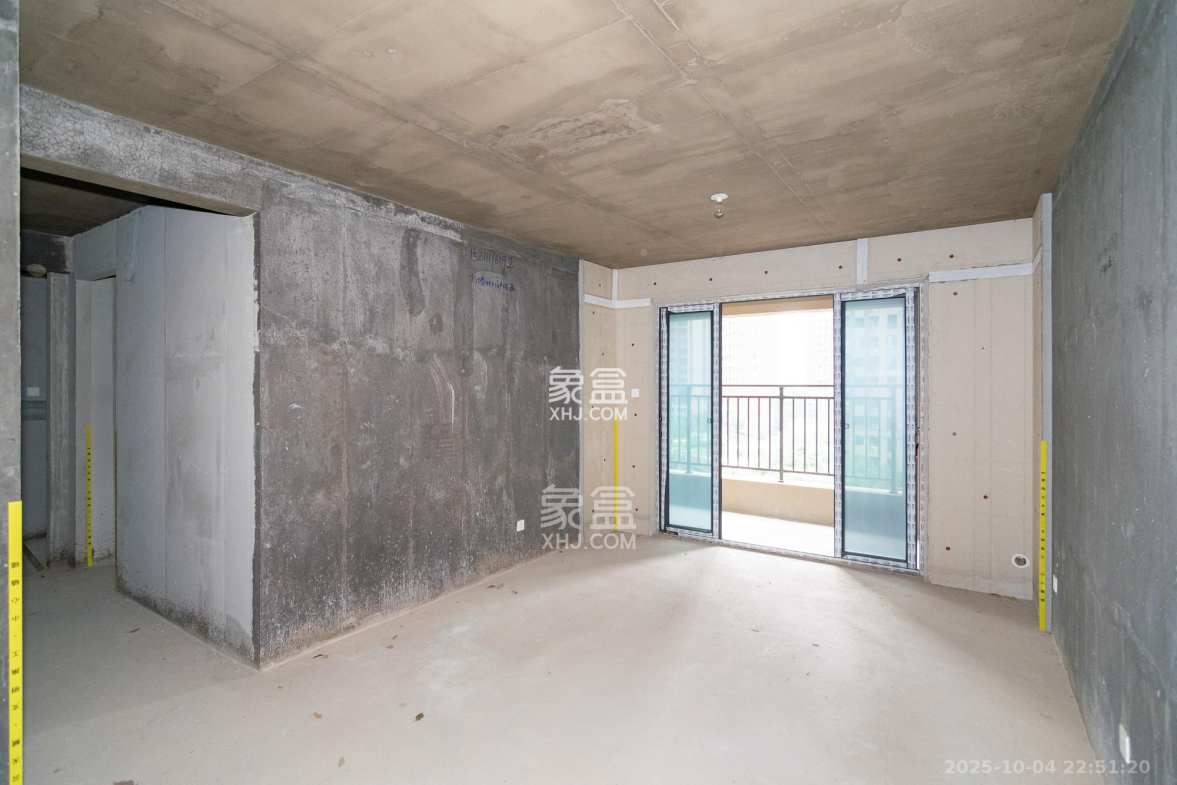 澳海云天赋  3室2厅2卫    63.0万 澳海云天赋  3室2厅2卫    63.0万客厅