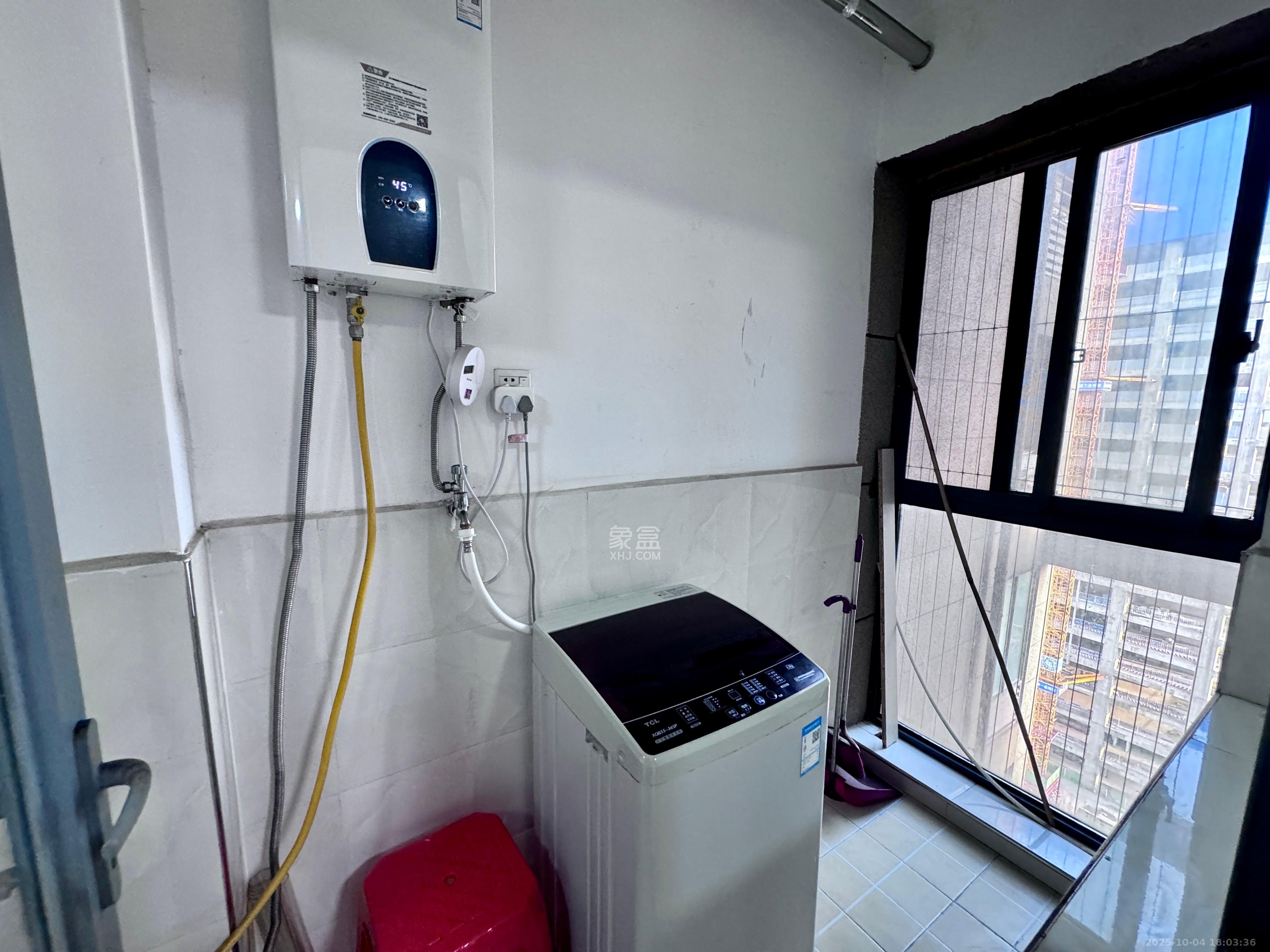 嘉宇盛世华章 3室2厅1卫 2600.0元/月 嘉宇盛世华章 3室2厅1卫 2600.0元/月室内图