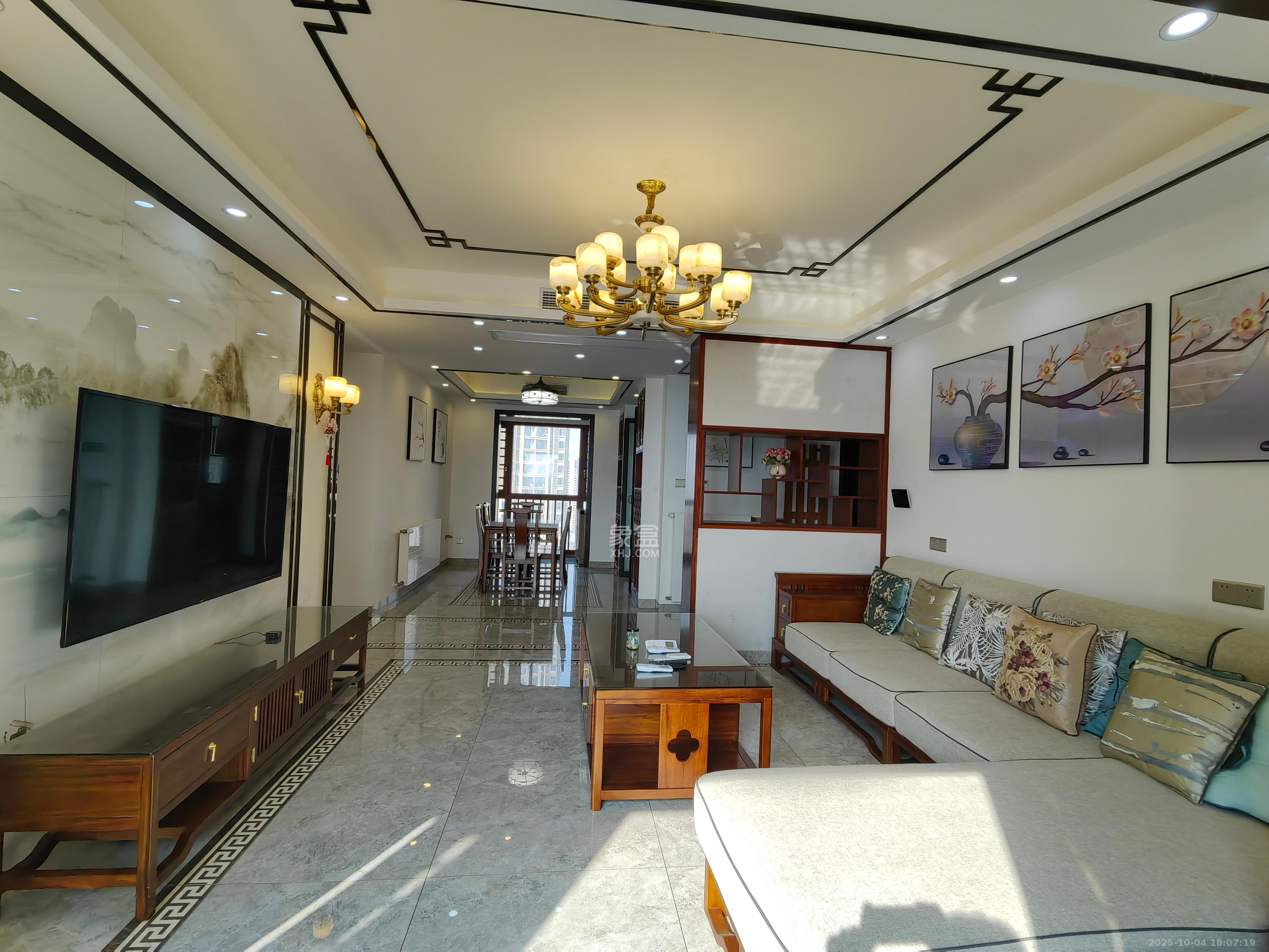 中建梅溪湖中心  4室2厅3卫    5500.0元/月室内图