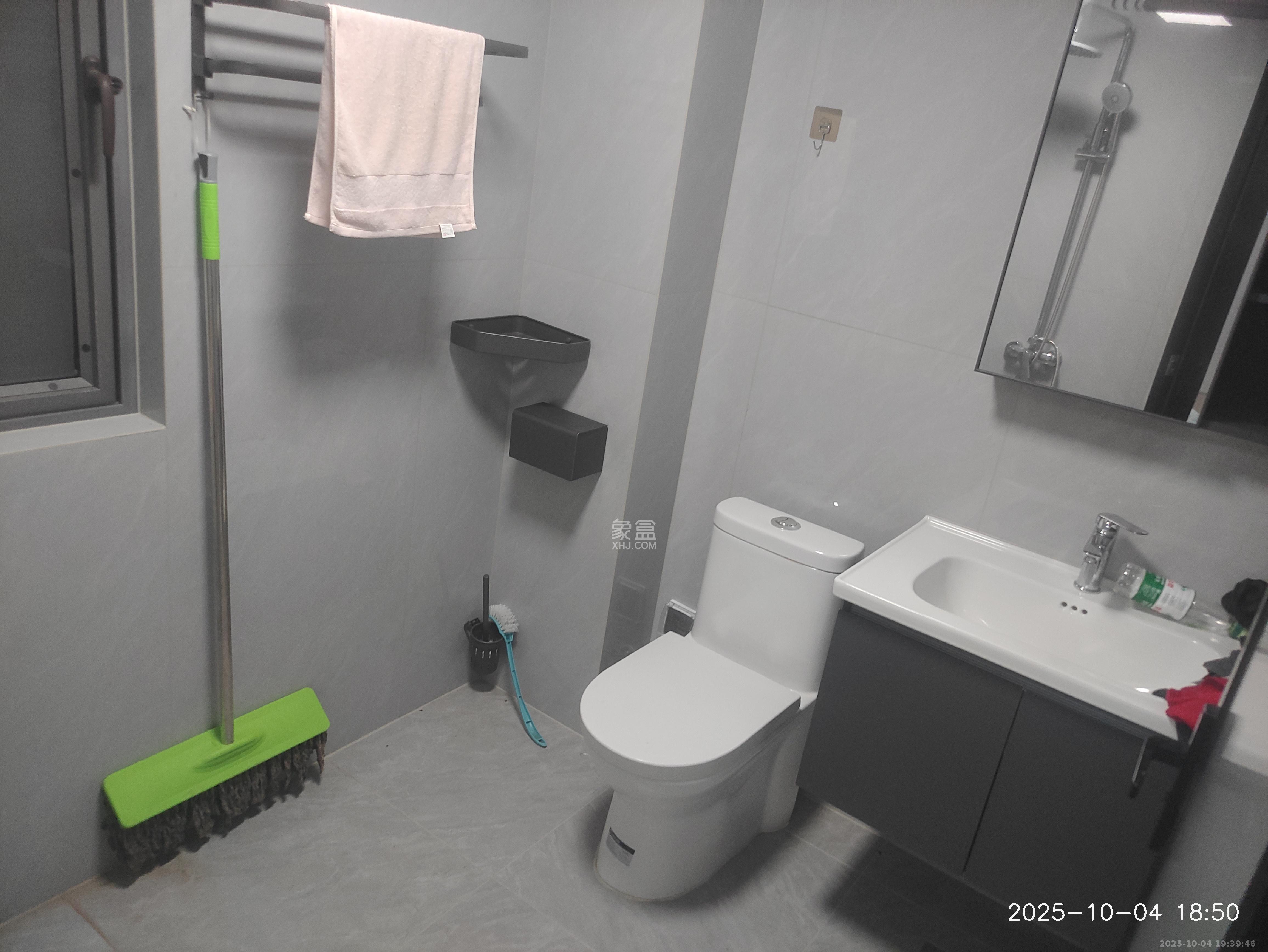 桥头家园三期 3室0厅0卫 1700.0元/月 桥头家园三期 3室0厅0卫 1700.0元/月室内图