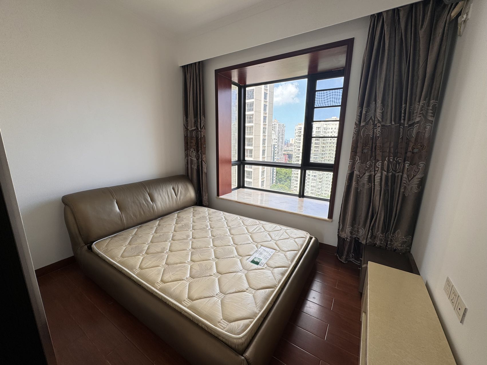 金碧文华 3室2厅2卫 4800.0元/月 金碧文华 3室2厅2卫 4800.0元/月室内图