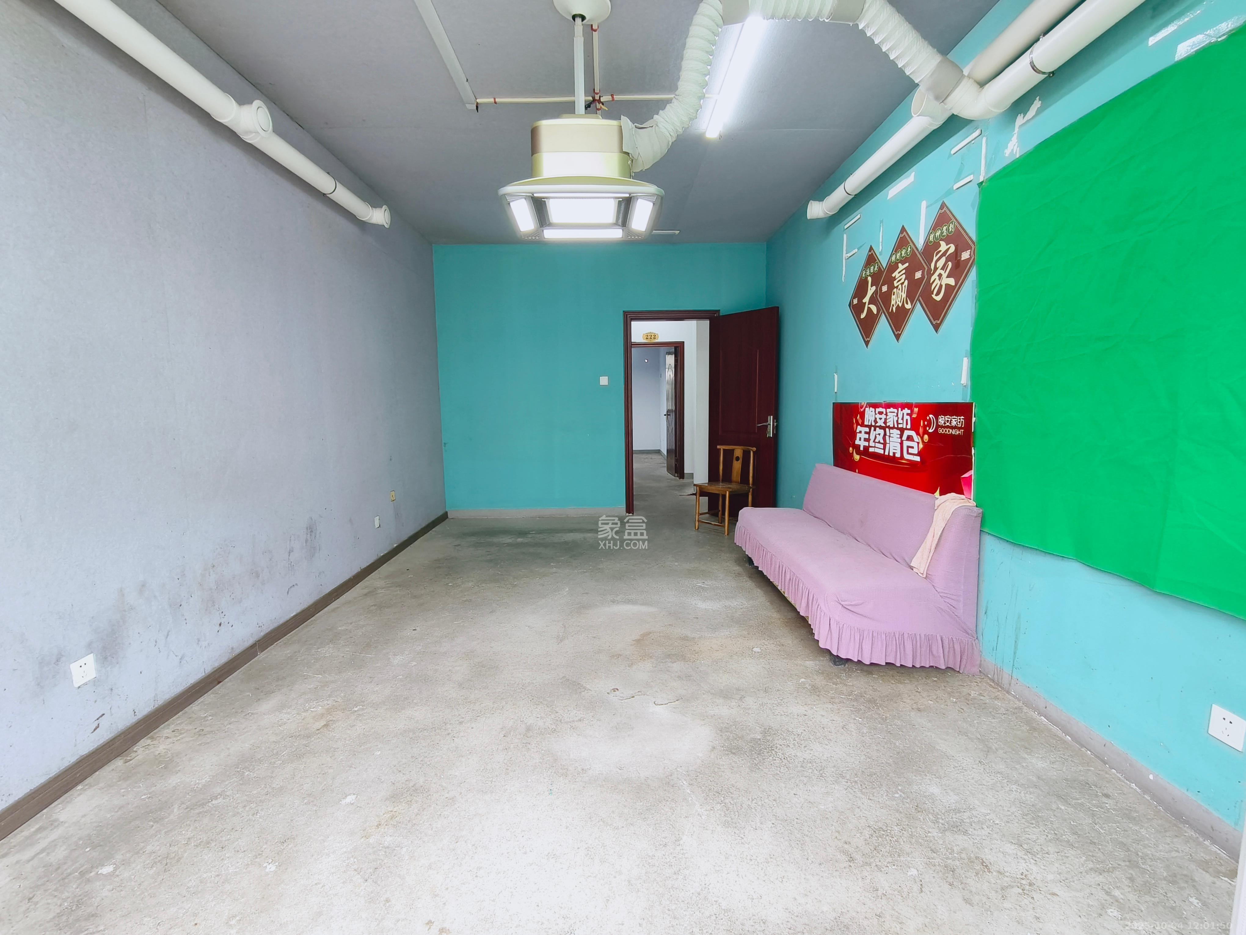 阳光100二期 5室2厅2卫 4500.0元/月 阳光100二期 5室2厅2卫 4500.0元/月室内图