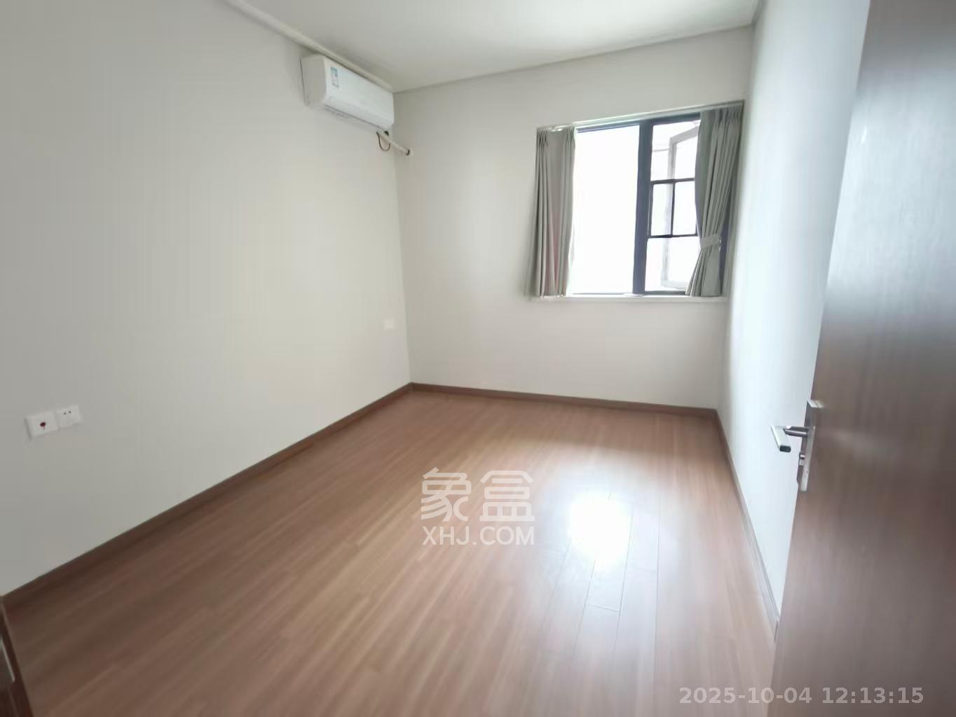 保利恒伟时光印象  4室2厅2卫   3000.00元/月室内图