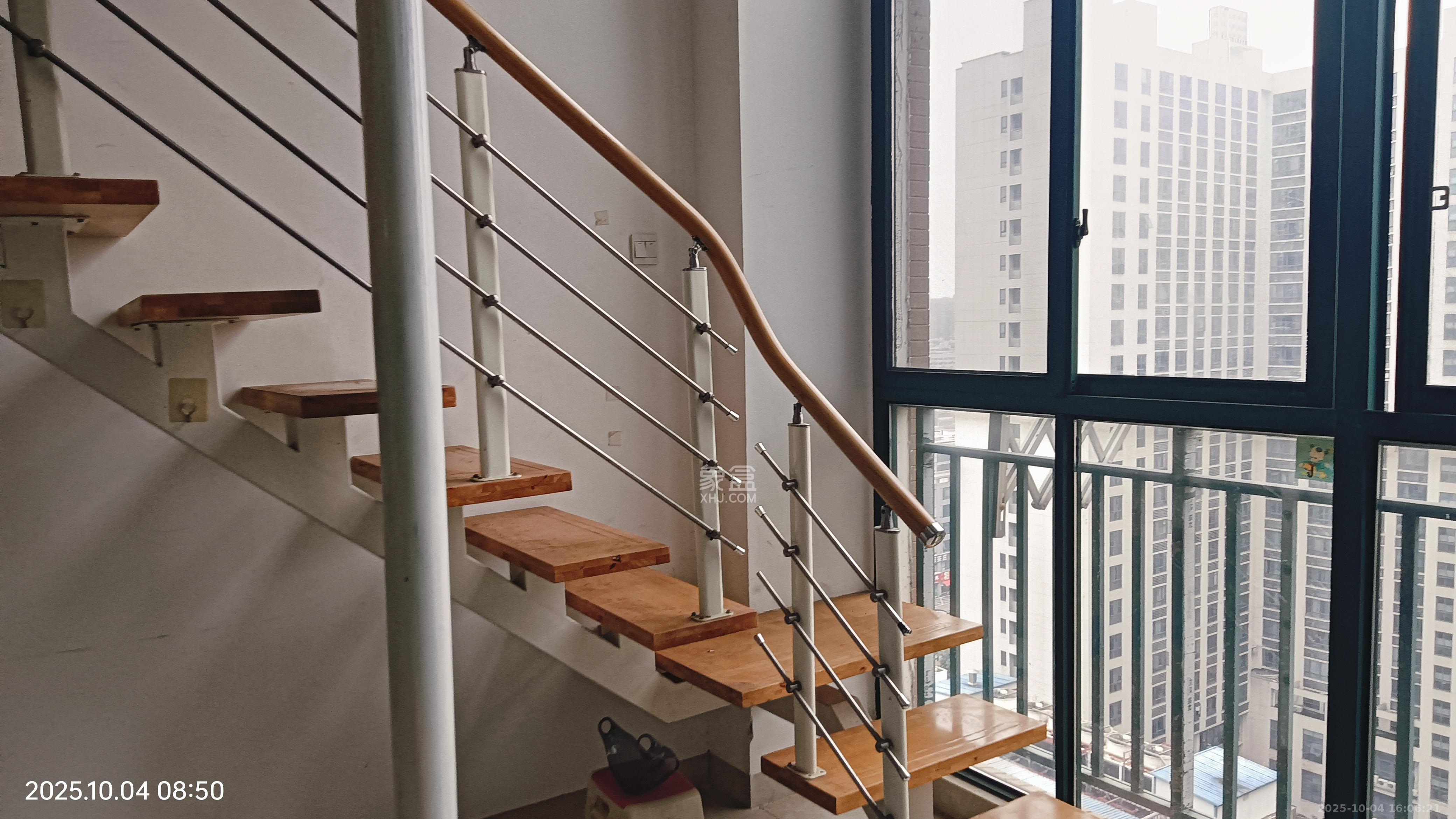 洋湖时代  1室1厅1卫    1300.0元/月 洋湖时代  1室1厅1卫    1300.0元/月室内图