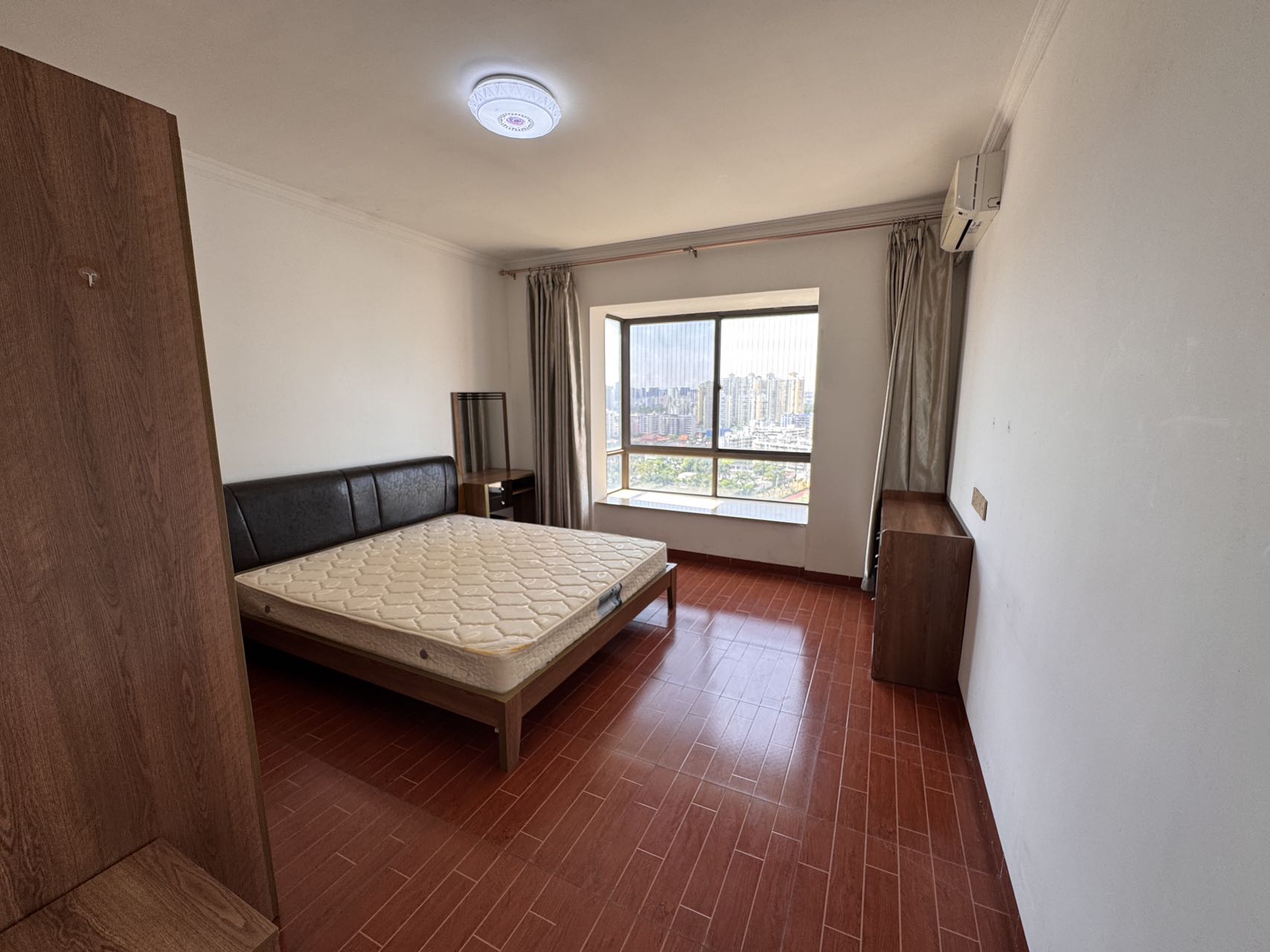 国贸城市花园 4室2厅2卫 4800.0元/月 国贸城市花园 4室2厅2卫 4800.0元/月室内图