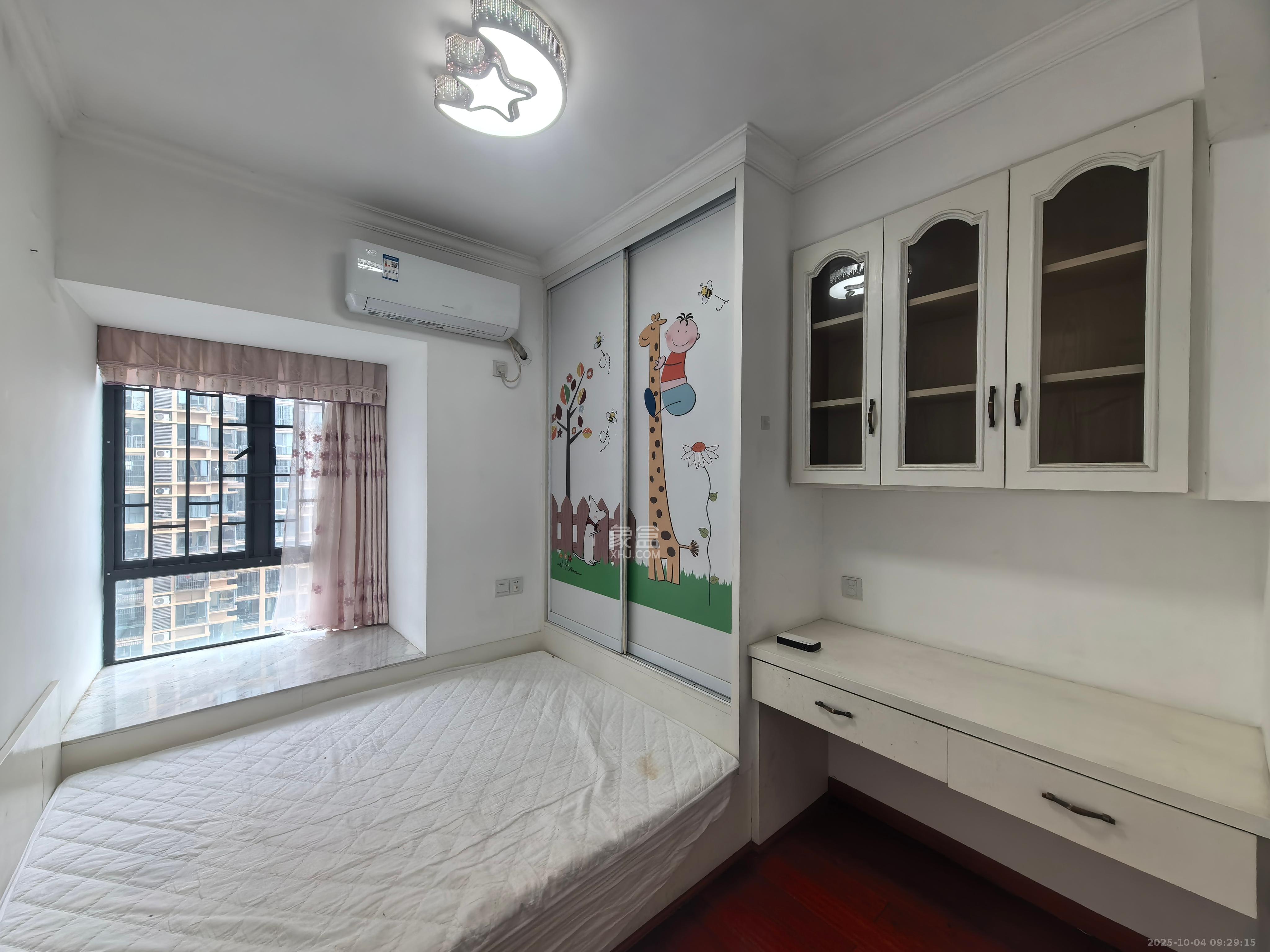 深业睿城  4室2厅2卫    3000.0元/月室内图