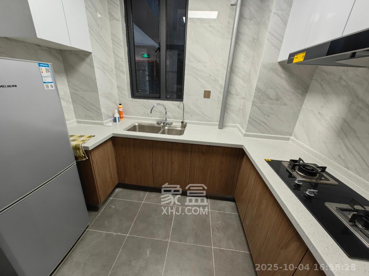 梦想新天地 3室2厅2卫 3000.0元/月 梦想新天地 3室2厅2卫 3000.0元/月室内图