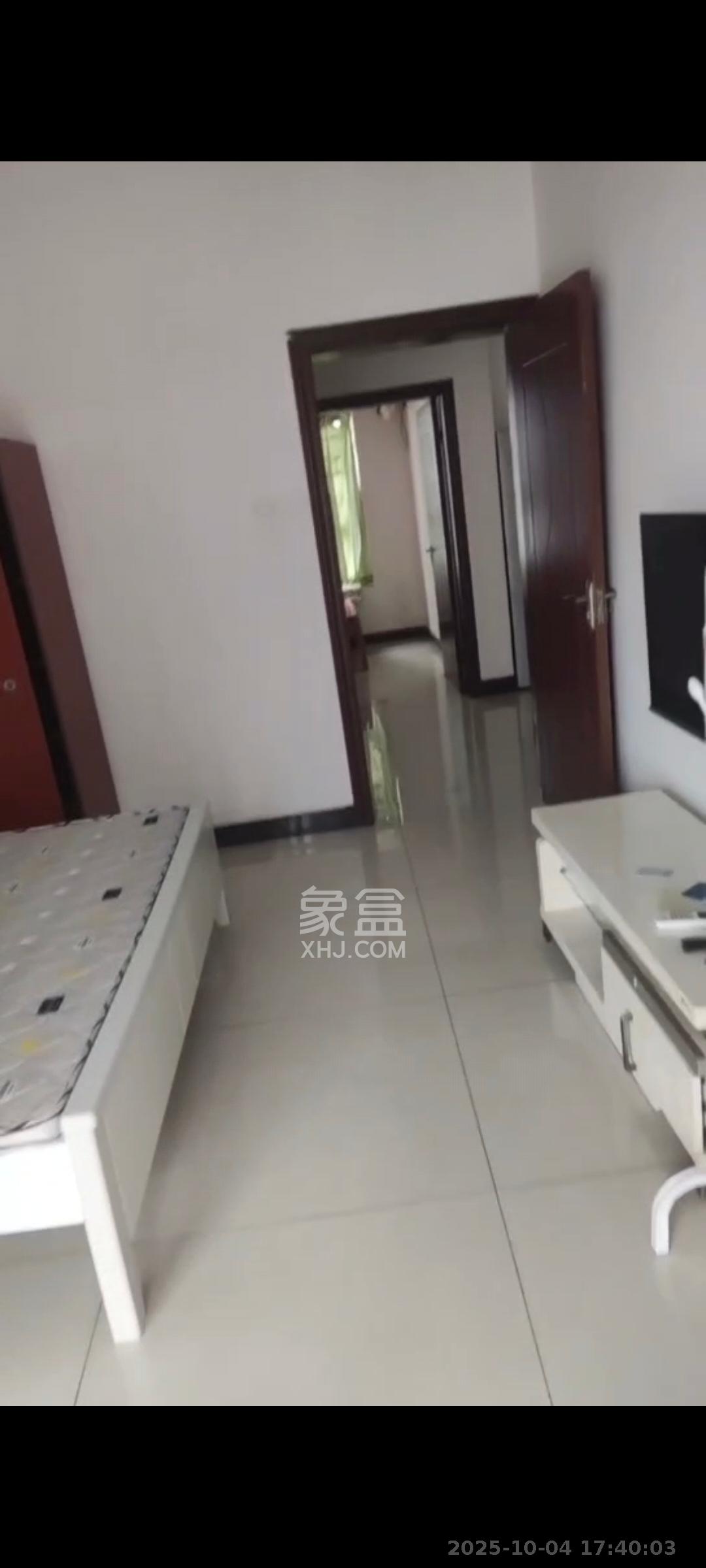 德庆水韵山城  2室2厅1卫    1600.0元/月室内图