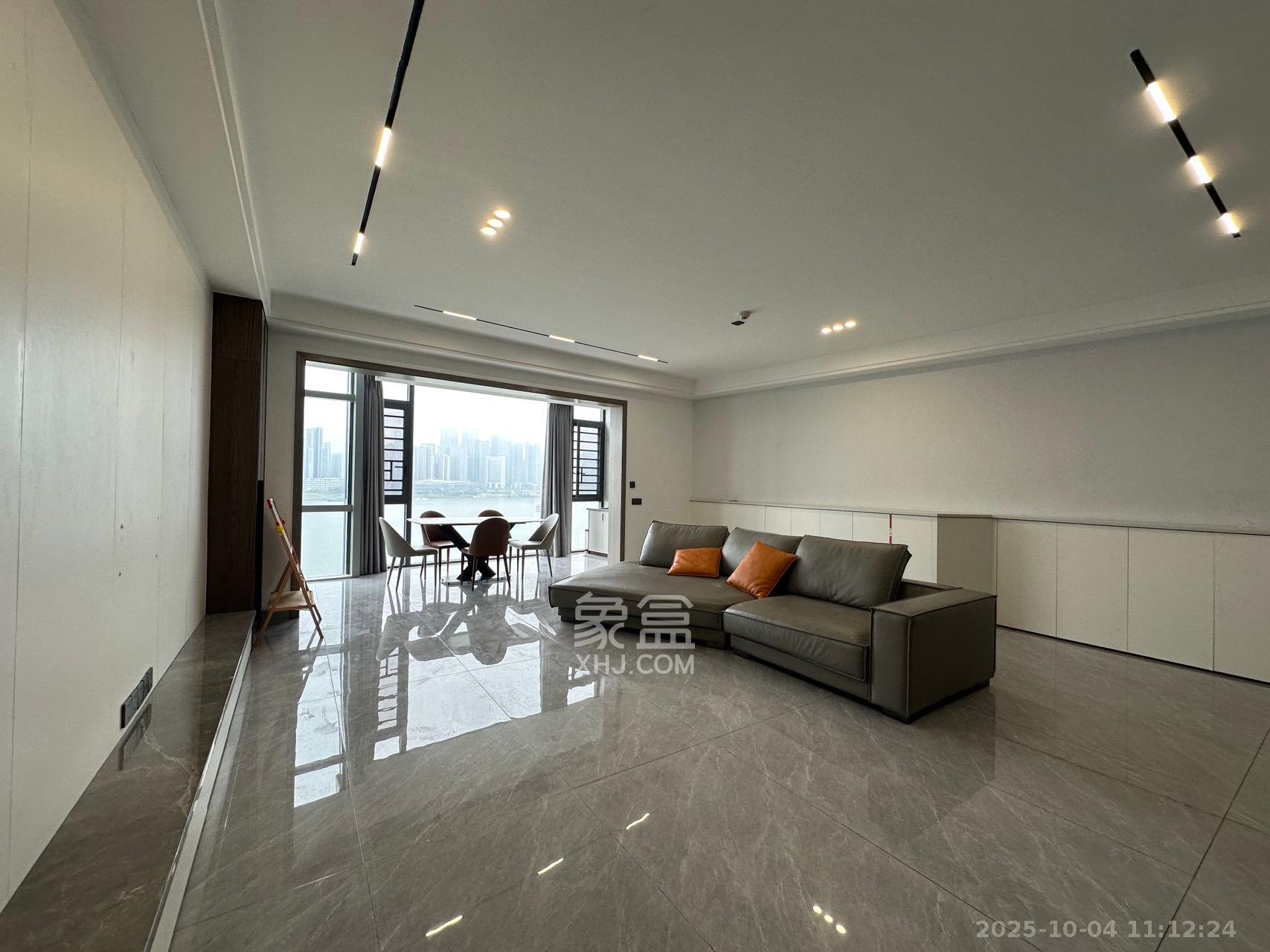 北辰定江洋 3室2厅2卫 13000.0元/月 北辰定江洋 3室2厅2卫 13000.0元/月室内图